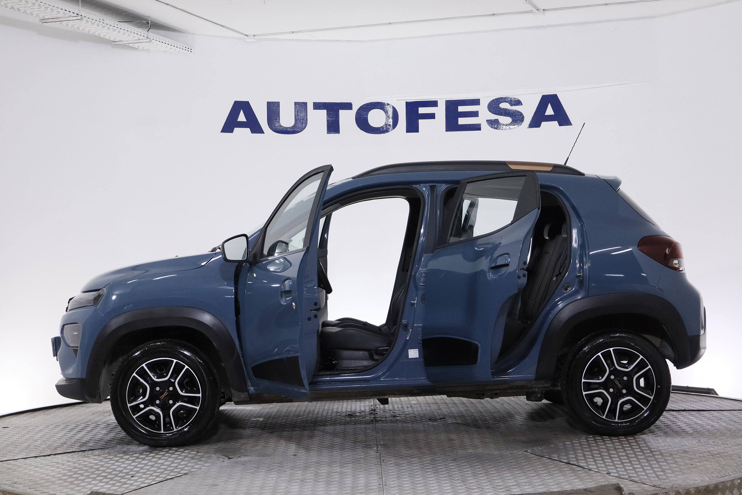 Dacia Spring ELECTRIC EXTREME 65CV AUTO 5P # IVA DEDUCIBLE, NAVY, CUERO foto 11