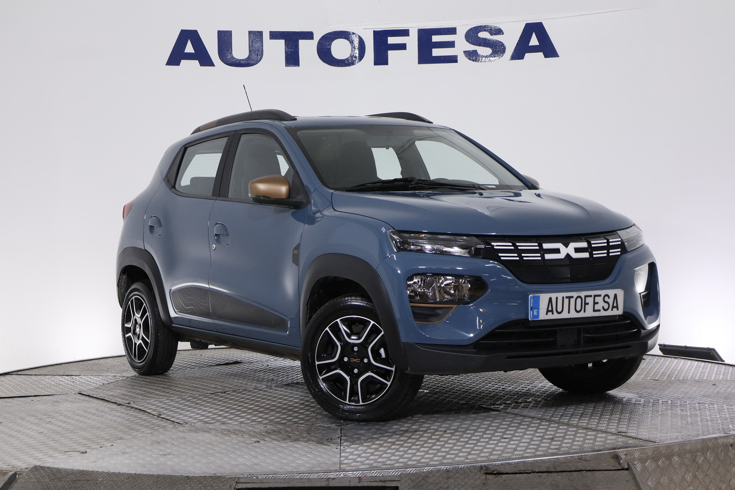 Dacia Spring ELECTRIC EXTREME 65CV AUTO 5P # IVA DEDUCIBLE, NAVY, CUERO foto 3