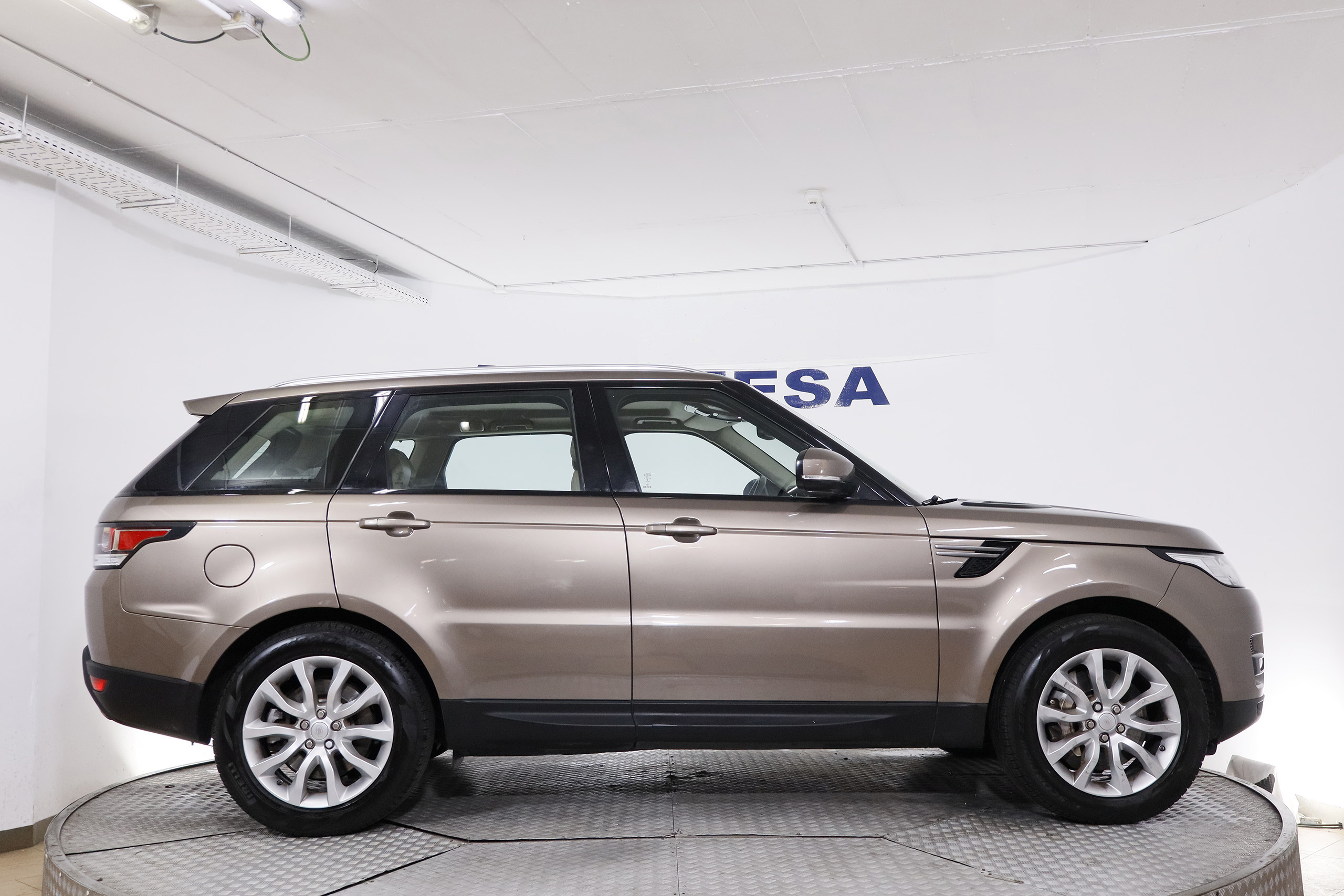 Land Rover Range Rover Sport .0 SDV6 306CV 4X4 SE LIMITED AUTO 7PLAZAS  5P foto 10