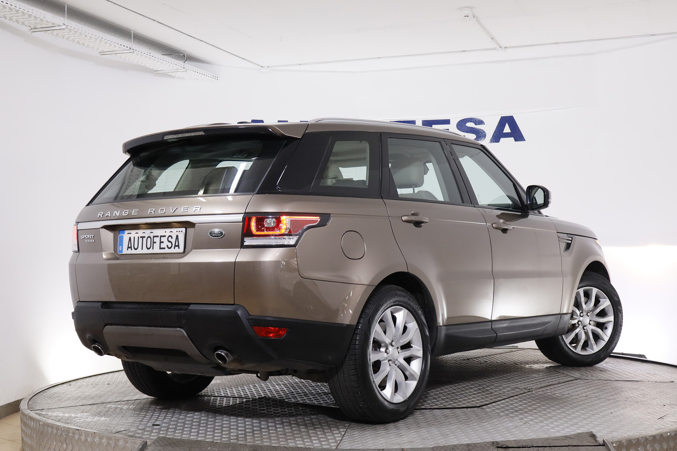 Land Rover Range Rover Sport .0 SDV6 306CV 4X4 SE LIMITED AUTO 7PLAZAS  5P foto 9