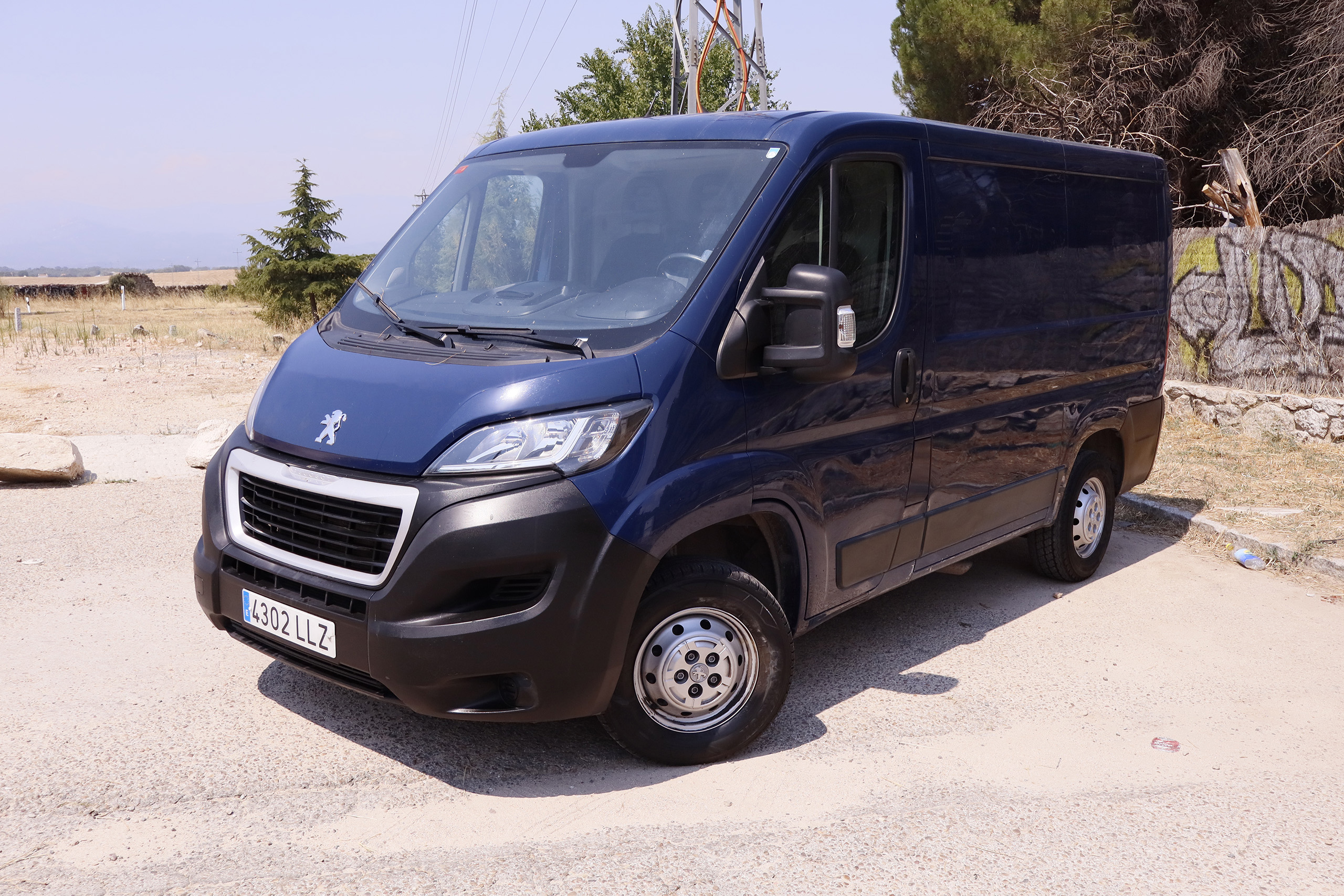 Peugeot Boxer FURGON 2.2 BLUEHDI 330 L1H1 120CV 4P # IVA DEDUCIBLE, BLUETOOTH foto 1