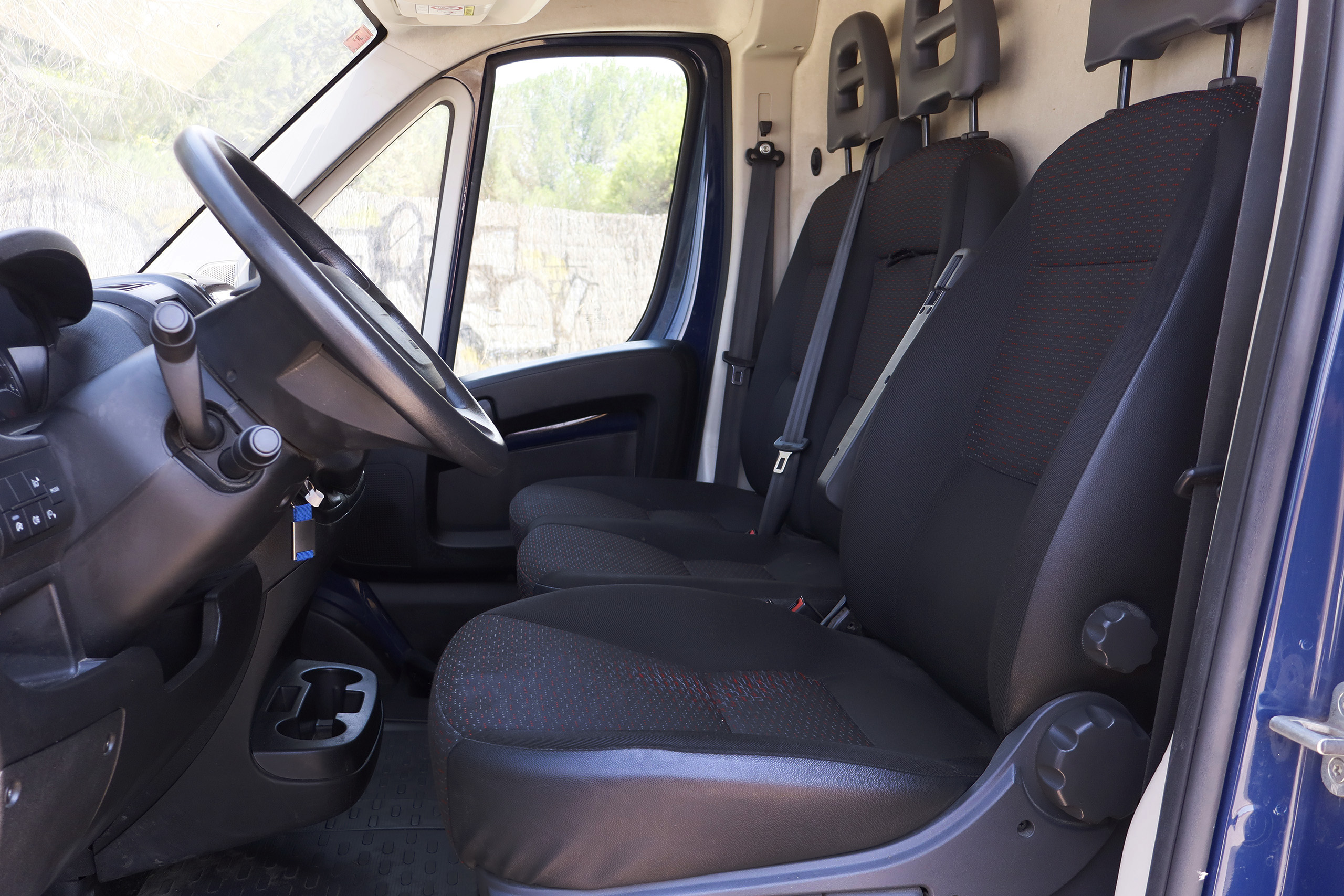 Peugeot Boxer FURGON 2.2 BLUEHDI 330 L1H1 120CV 4P # IVA DEDUCIBLE, BLUETOOTH foto 15