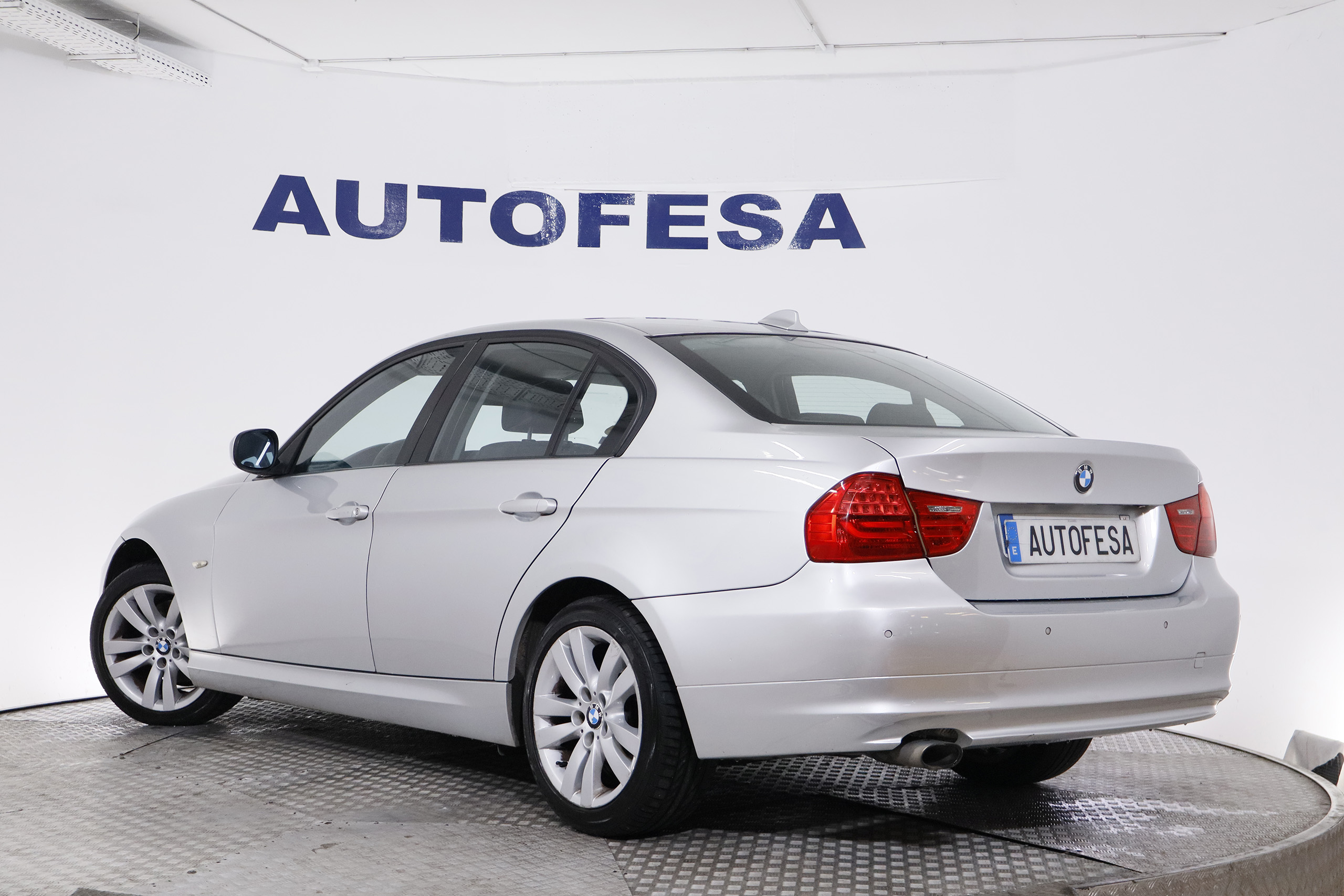 BMW 320 D XDRIVE LUXURY 177CV CH LUXE 4P # NAVY, CUERO foto 6