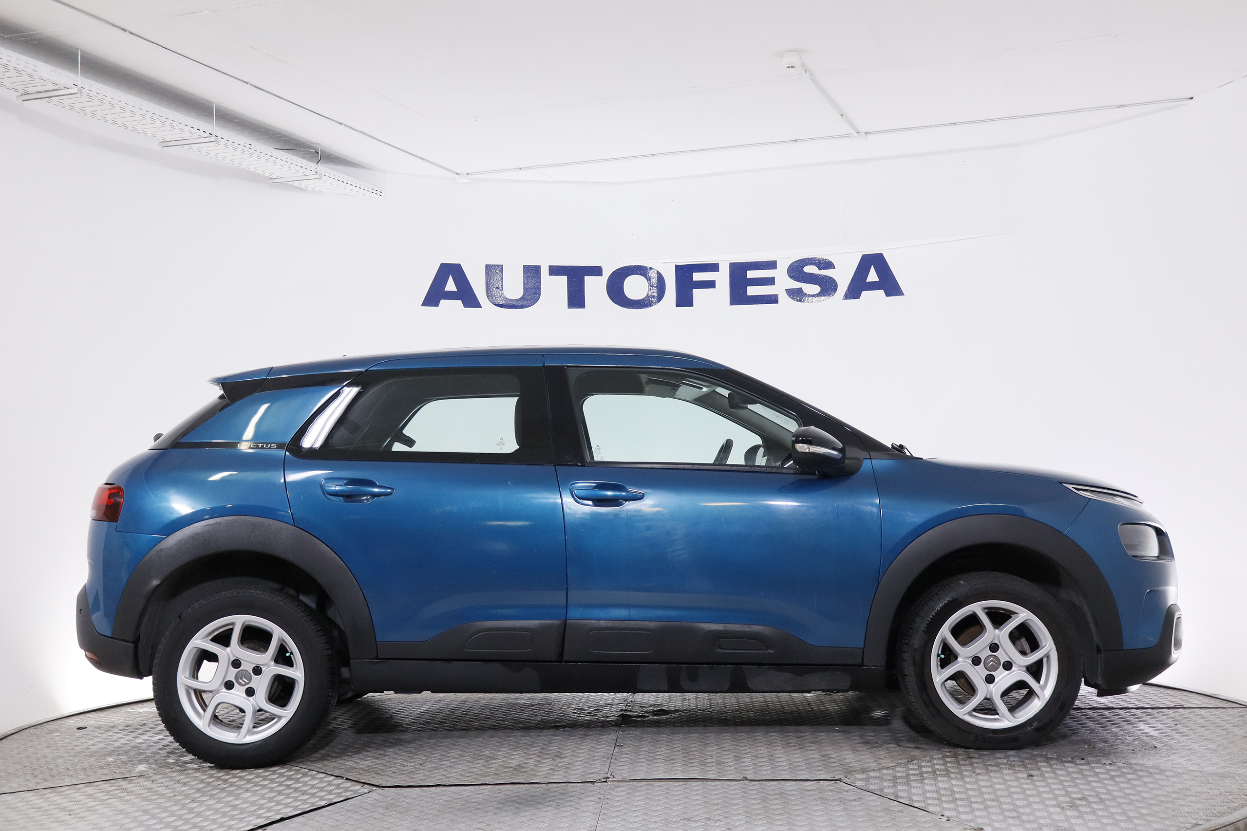 Citroen C4 CACTUS 1.5 HDI 100CV FEEL 5P # NAVY, PARKTRONIC 1.5 HDI 100CV SHINE 5P # NAVY, PARKTRONIC foto 10