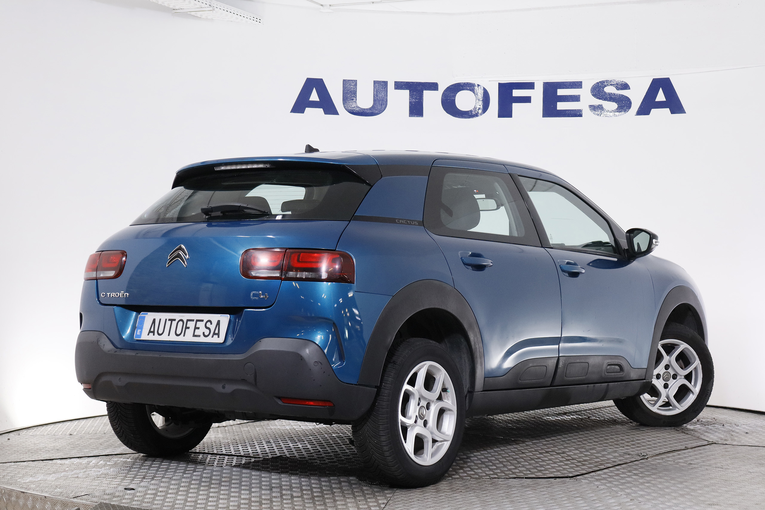 Citroen C4 CACTUS 1.5 HDI 100CV FEEL 5P # NAVY, PARKTRONIC 1.5 HDI 100CV SHINE 5P # NAVY, PARKTRONIC foto 9