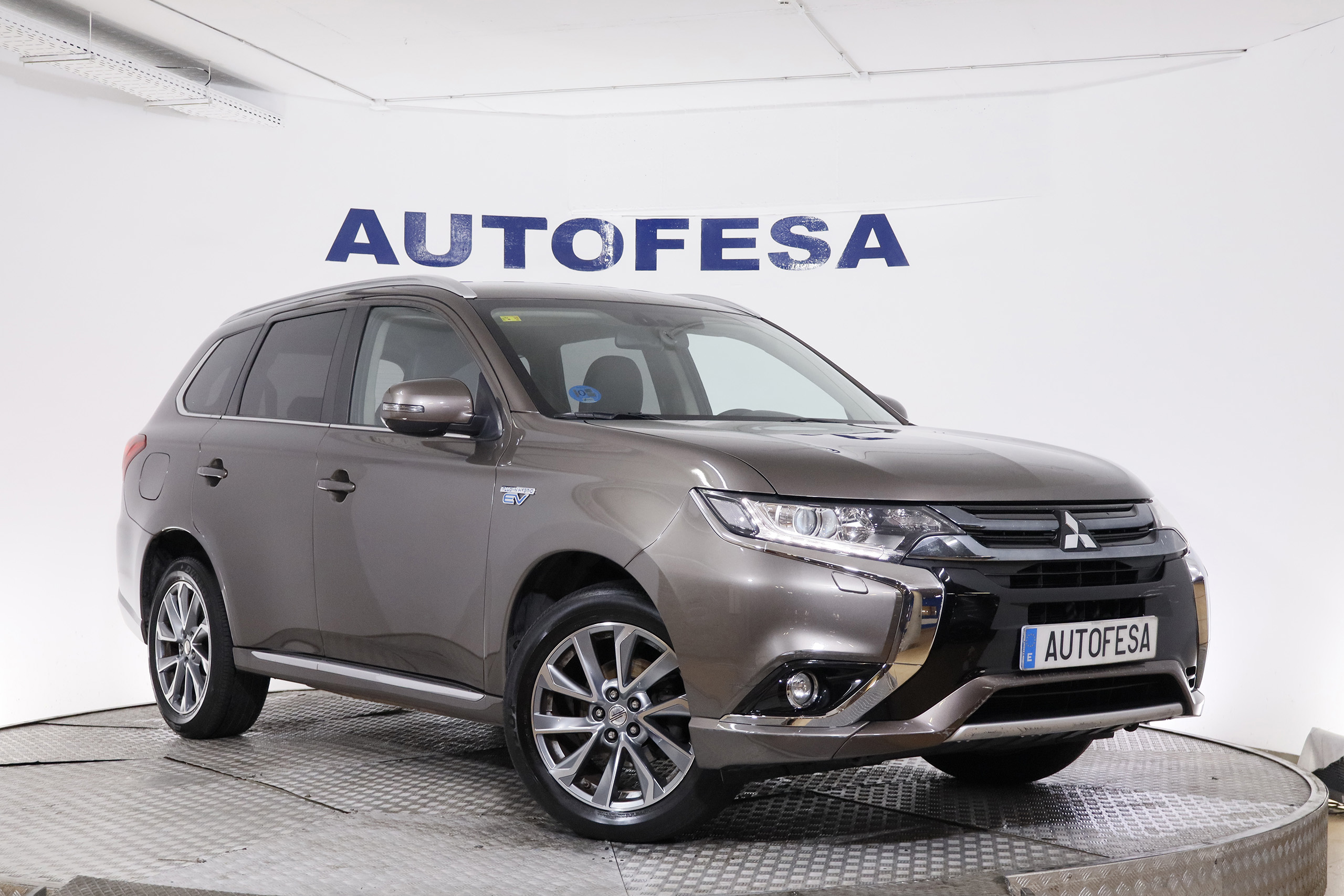 Mitsubishi Outlander 2.0 PHEV 121CV 4WD AUTO 5P # CAMARA TRASERA foto 3