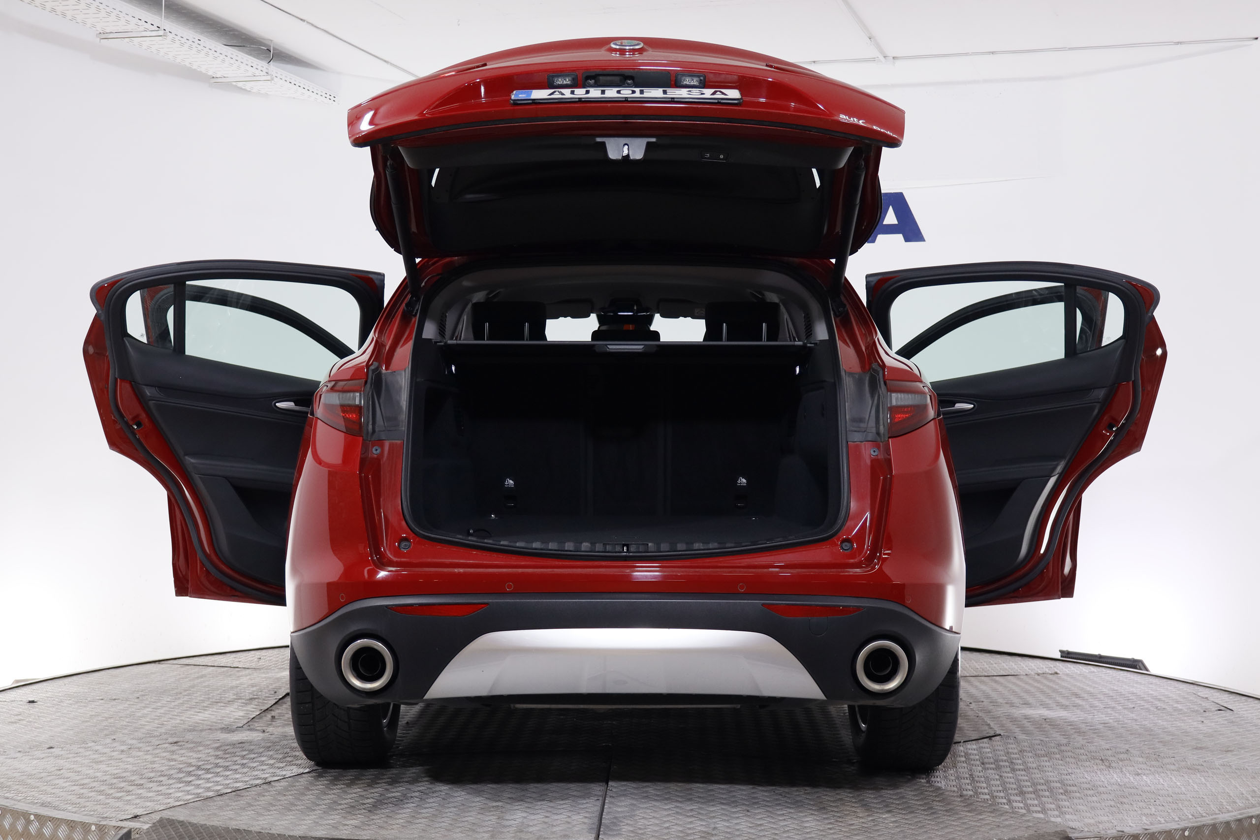 Alfa Romeo Stelvio 2.0 T 200CV Q4 AWD SUPER AUTO 5P # IVA DEDUCIBLE,NAVY,BIXENON,PARKTRONIC foto 13