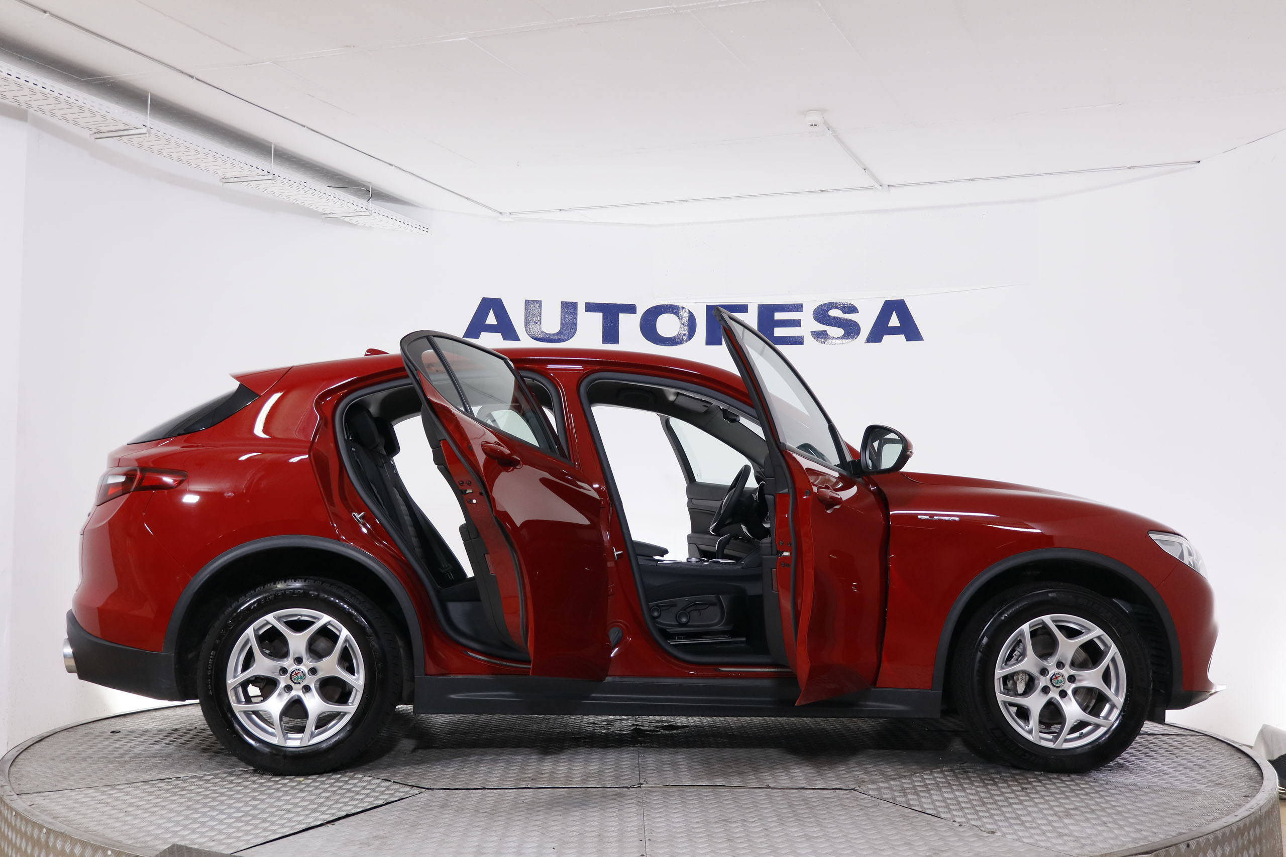 Alfa Romeo Stelvio 2.0 T 200CV Q4 AWD SUPER AUTO 5P # IVA DEDUCIBLE,NAVY,BIXENON,PARKTRONIC foto 11