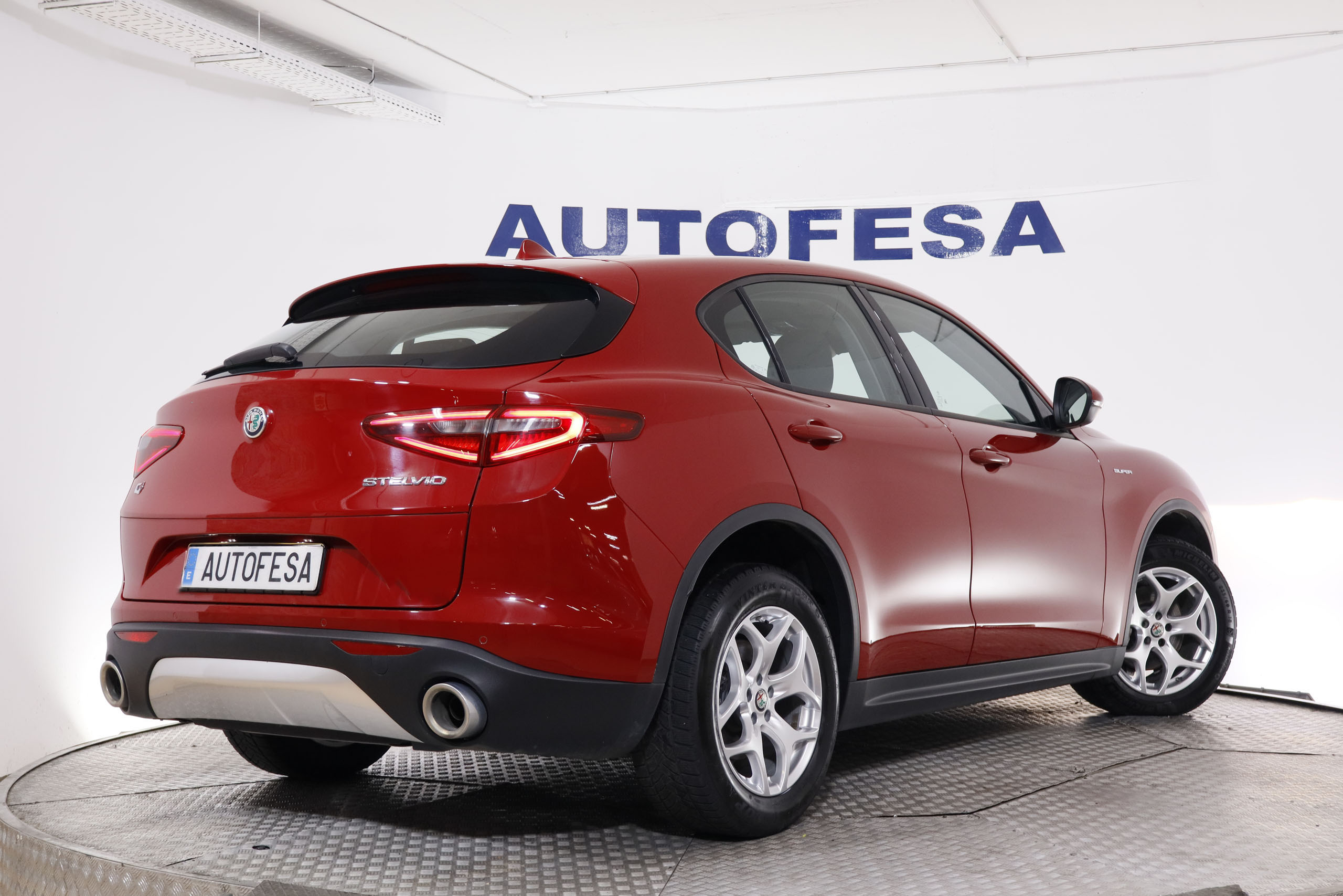 Alfa Romeo Stelvio 2.0 T 200CV Q4 AWD SUPER AUTO 5P # IVA DEDUCIBLE,NAVY,BIXENON,PARKTRONIC foto 9