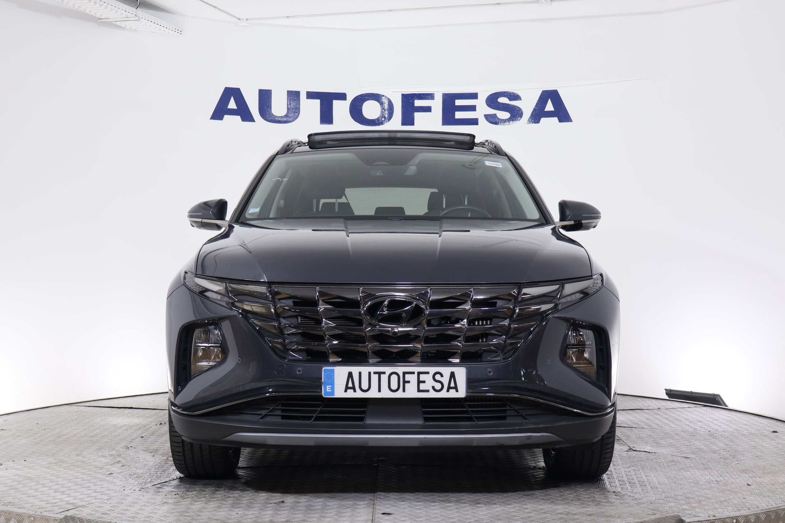 Hyundai Tucson 1.6 PHEV 4WD AUTO STYLE SKY 265CV 5P # IVA DEDUCIBLE,TECHO PANORAMICO ELE,NAVY foto 2