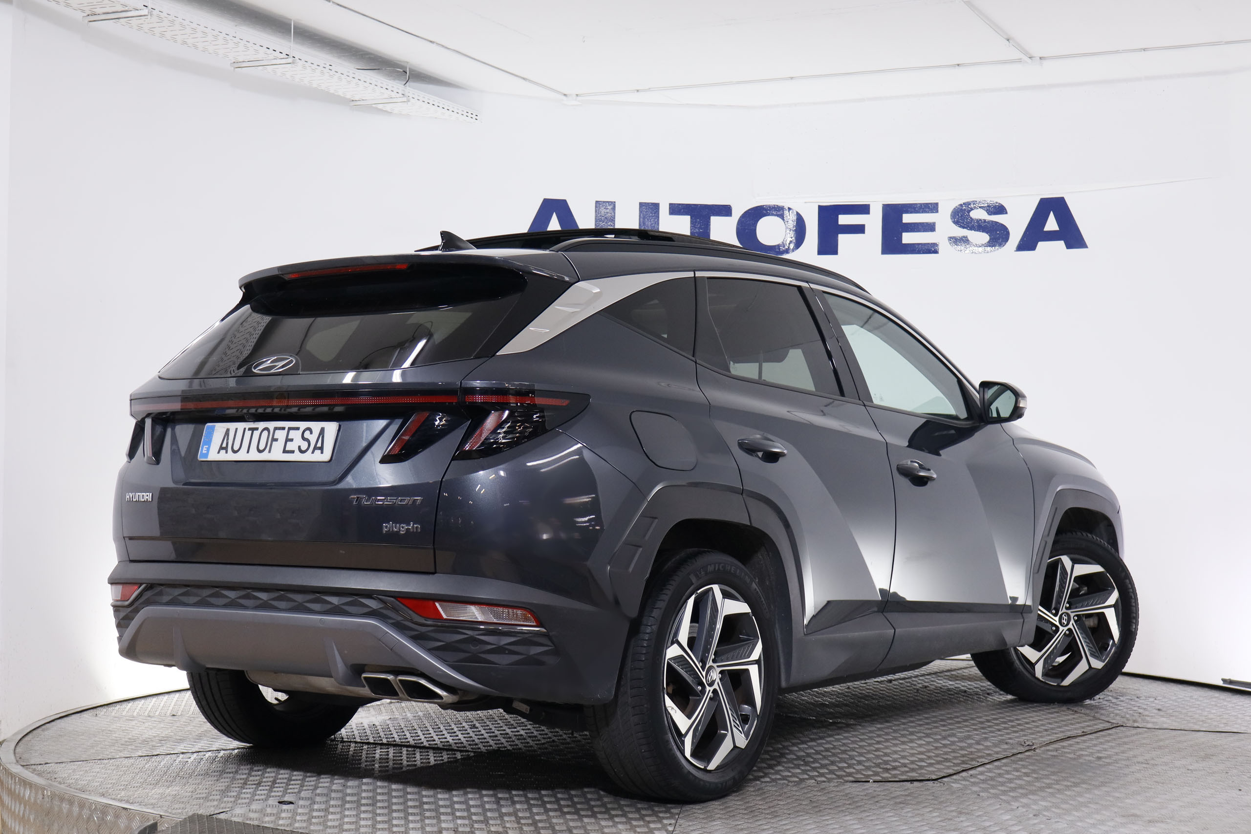 Hyundai Tucson 1.6 PHEV 4WD AUTO STYLE SKY 265CV 5P # IVA DEDUCIBLE,TECHO PANORAMICO ELE,NAVY foto 9