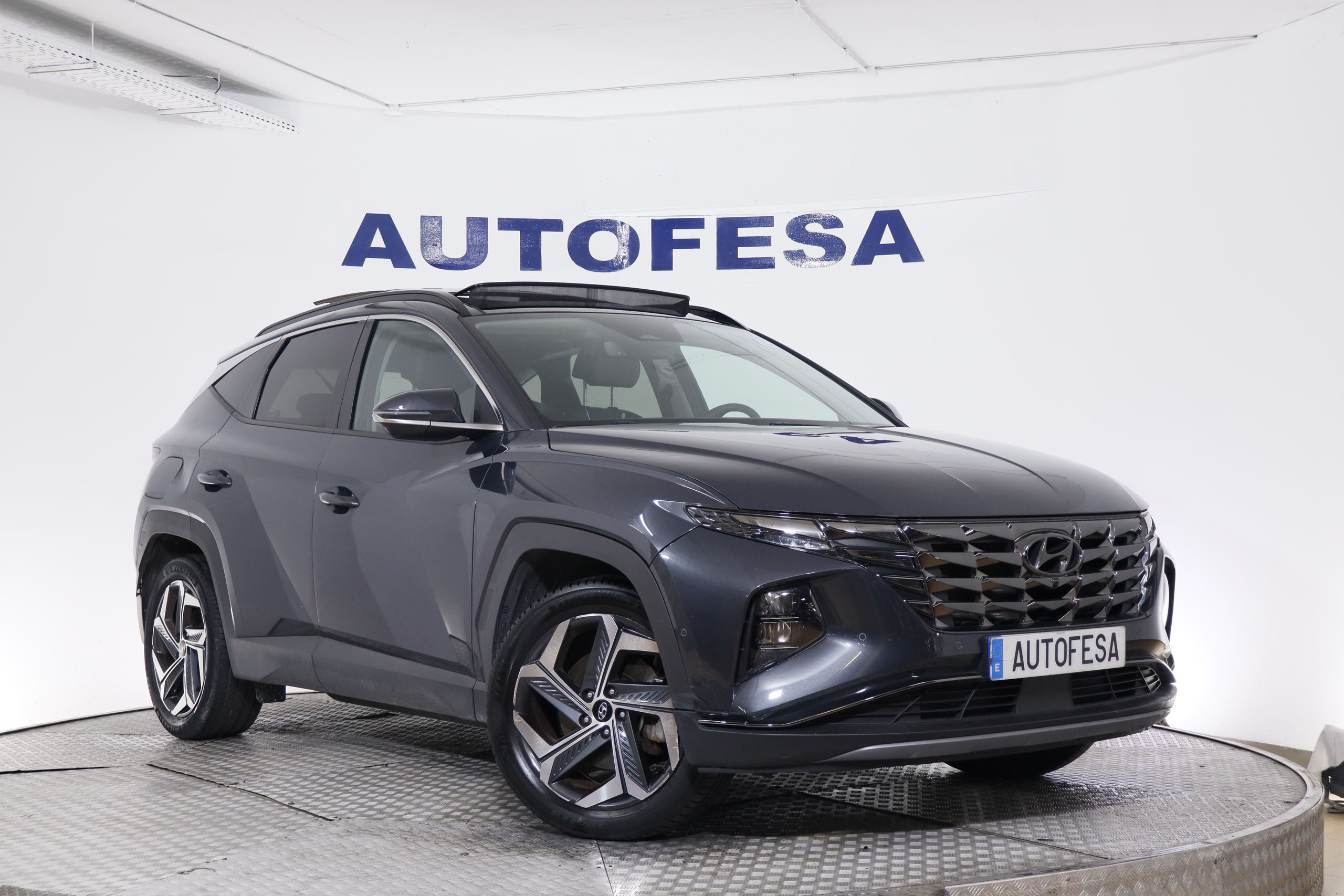 Hyundai Tucson 1.6 PHEV 4WD AUTO STYLE SKY 265CV 5P # IVA DEDUCIBLE,TECHO PANORAMICO ELE,NAVY foto 3