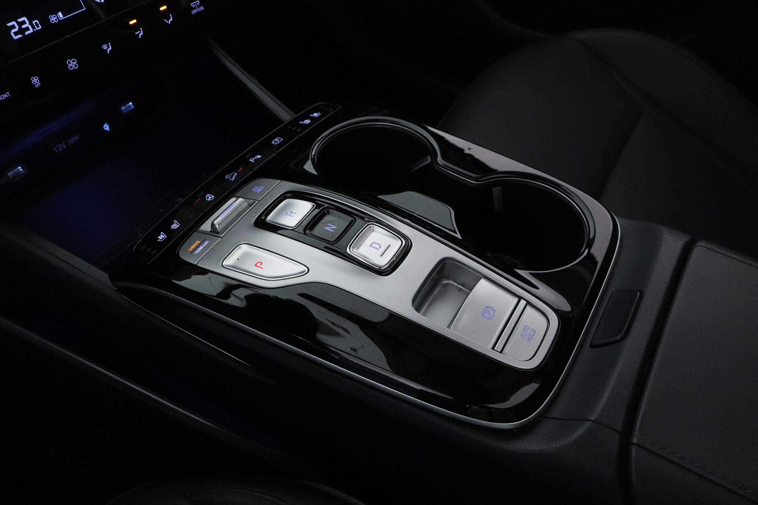 Hyundai Tucson 1.6 PHEV 4WD AUTO STYLE SKY 265CV 5P # IVA DEDUCIBLE,TECHO PANORAMICO ELE,NAVY foto 20