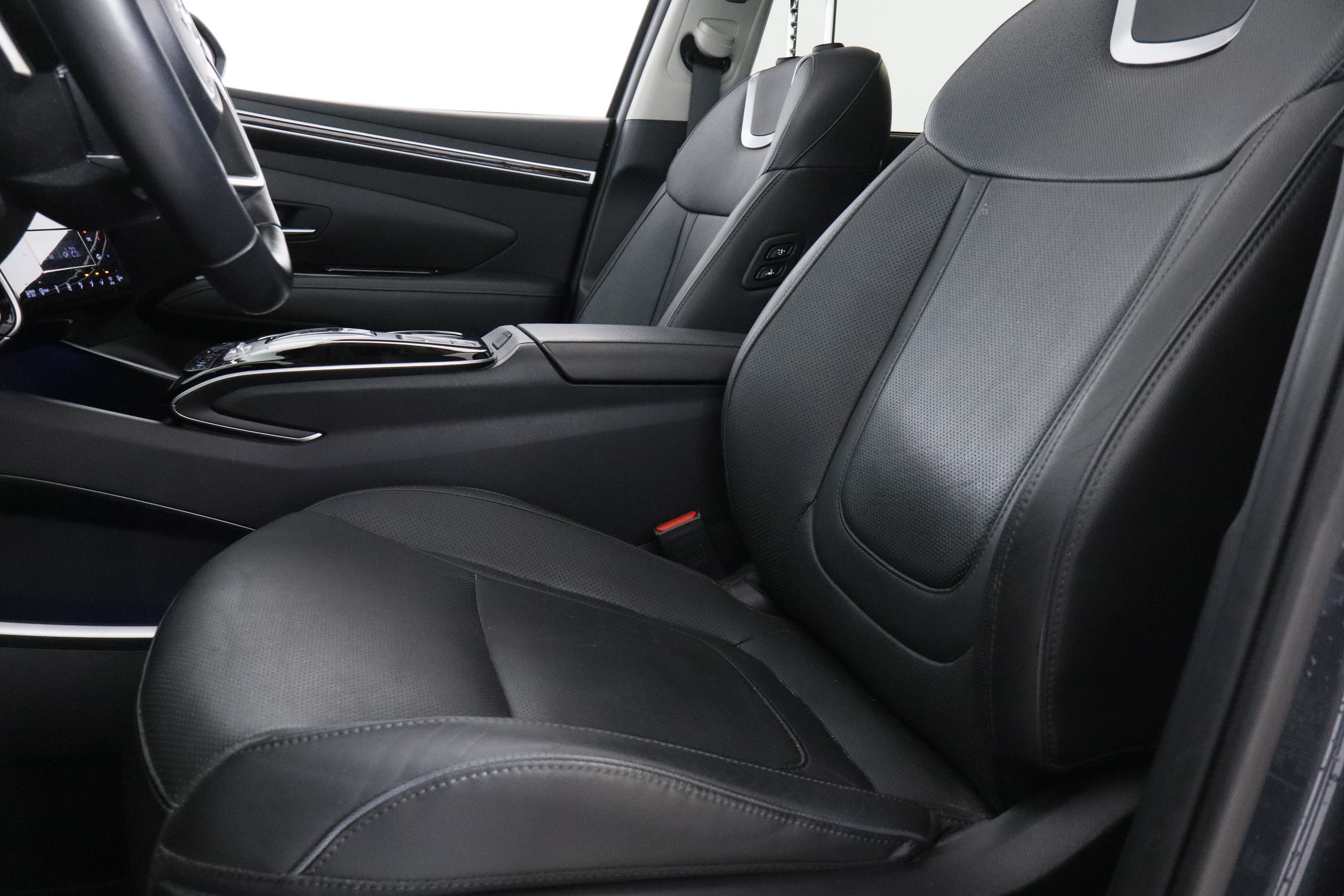 Hyundai Tucson 1.6 PHEV 4WD AUTO STYLE SKY 265CV 5P # IVA DEDUCIBLE,TECHO PANORAMICO ELE,NAVY foto 23