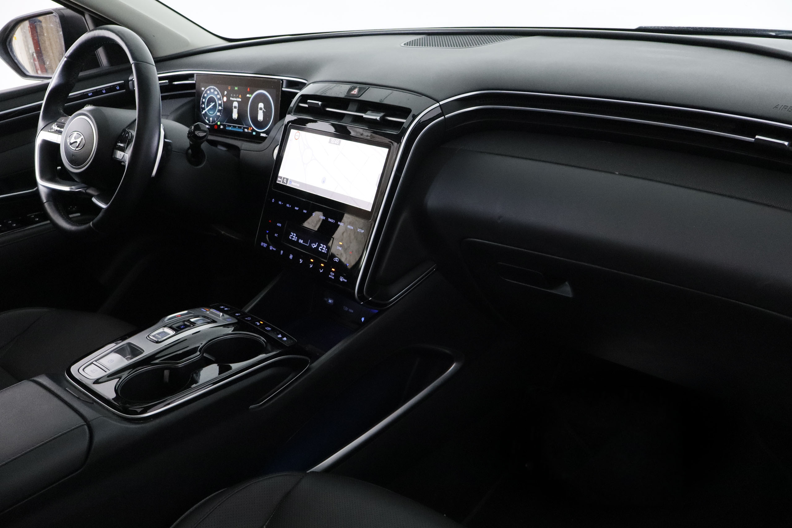 Hyundai Tucson 1.6 PHEV 4WD AUTO STYLE SKY 265CV 5P # IVA DEDUCIBLE,TECHO PANORAMICO ELE,NAVY foto 17