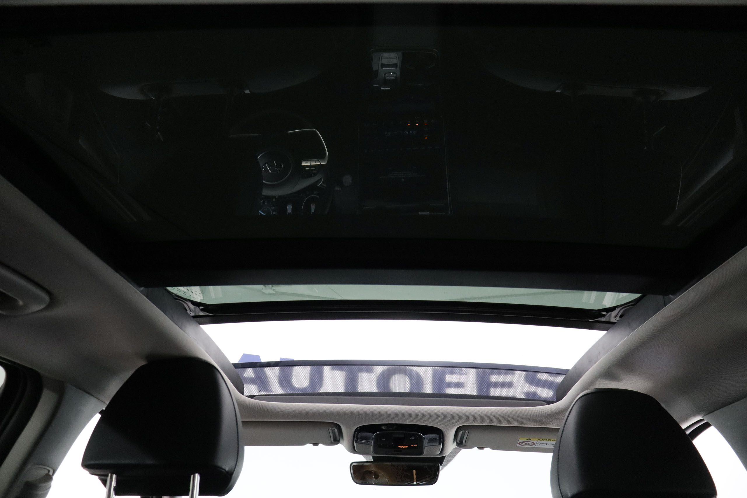 Hyundai Tucson 1.6 PHEV 4WD AUTO STYLE SKY 265CV 5P # IVA DEDUCIBLE,TECHO PANORAMICO ELE,NAVY foto 14