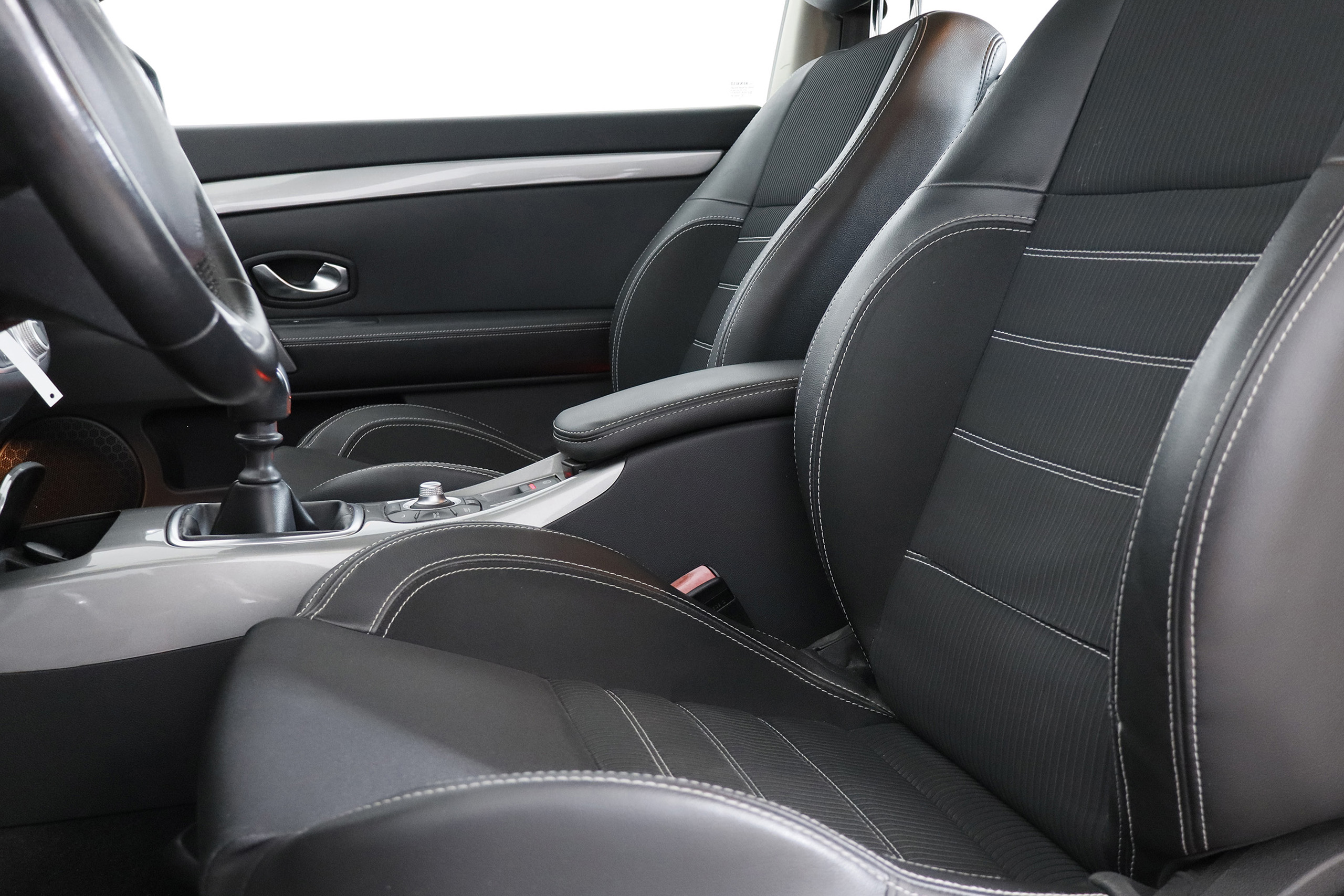 Renault Laguna COUPE 1.5 DCI 110CV BLACK EDITION 3P # PARKTRONIC, BLUETOOTH foto 19