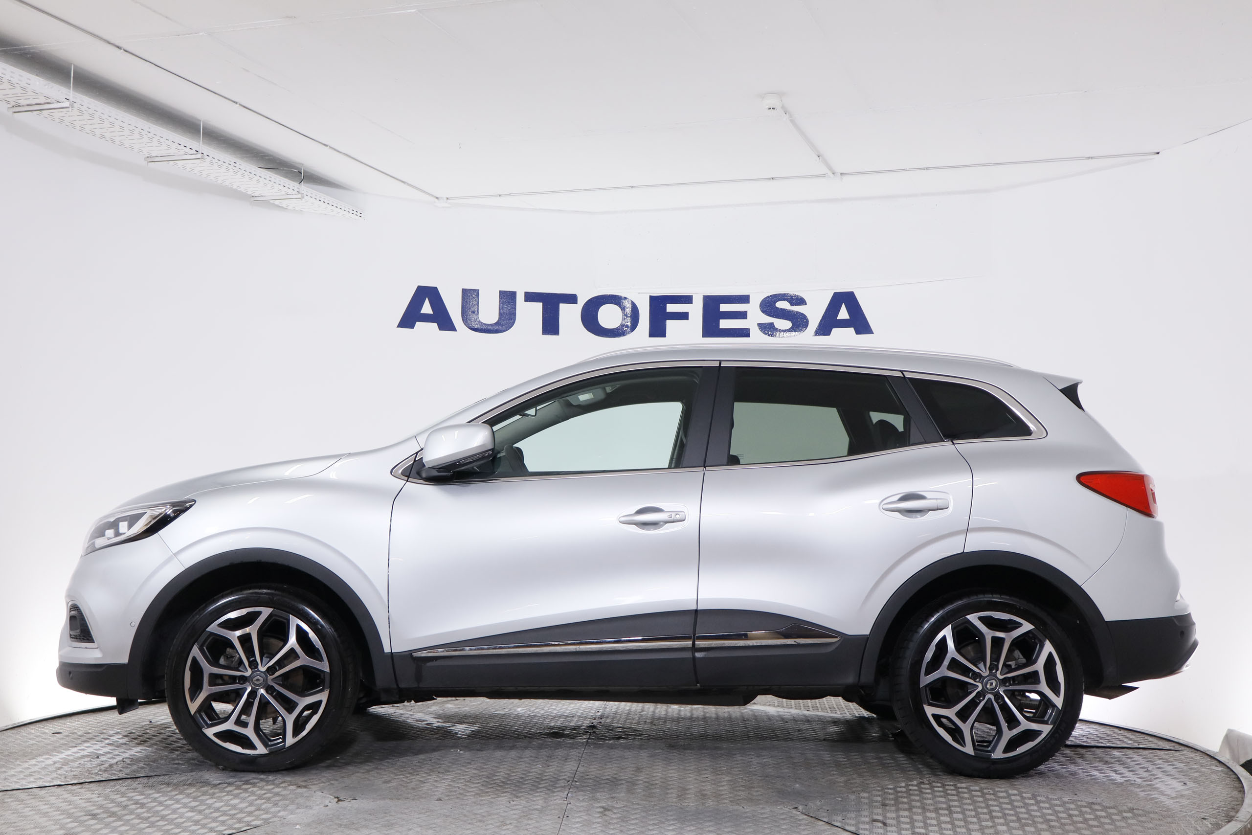 Renault Kadjar 1.3 TCE 140CV TECHNO AUTO 5P # NAVY,FAROS LED,CAMARA TRASERA foto 5