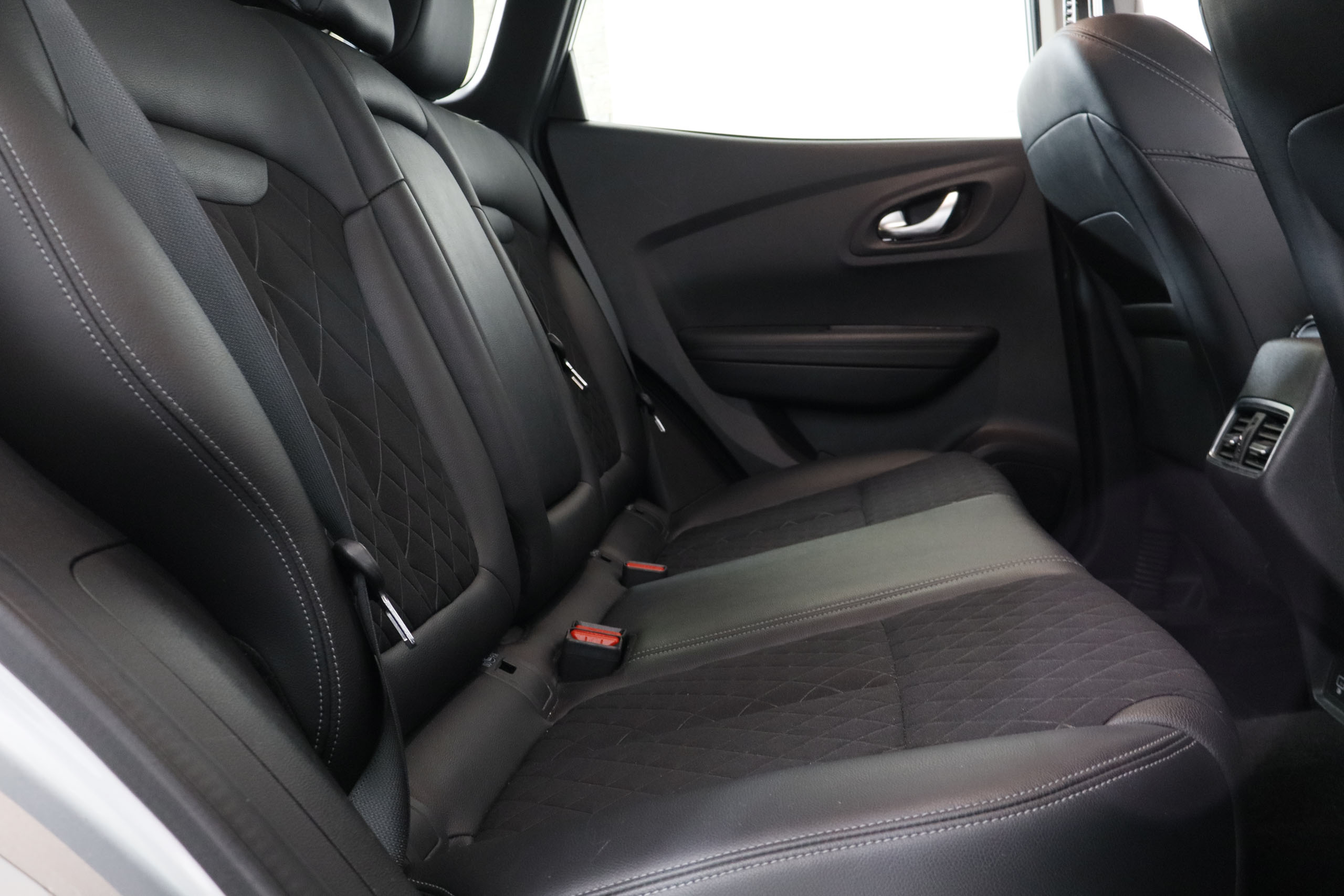 Renault Kadjar 1.3 TCE 140CV TECHNO AUTO 5P # NAVY,FAROS LED,CAMARA TRASERA foto 22