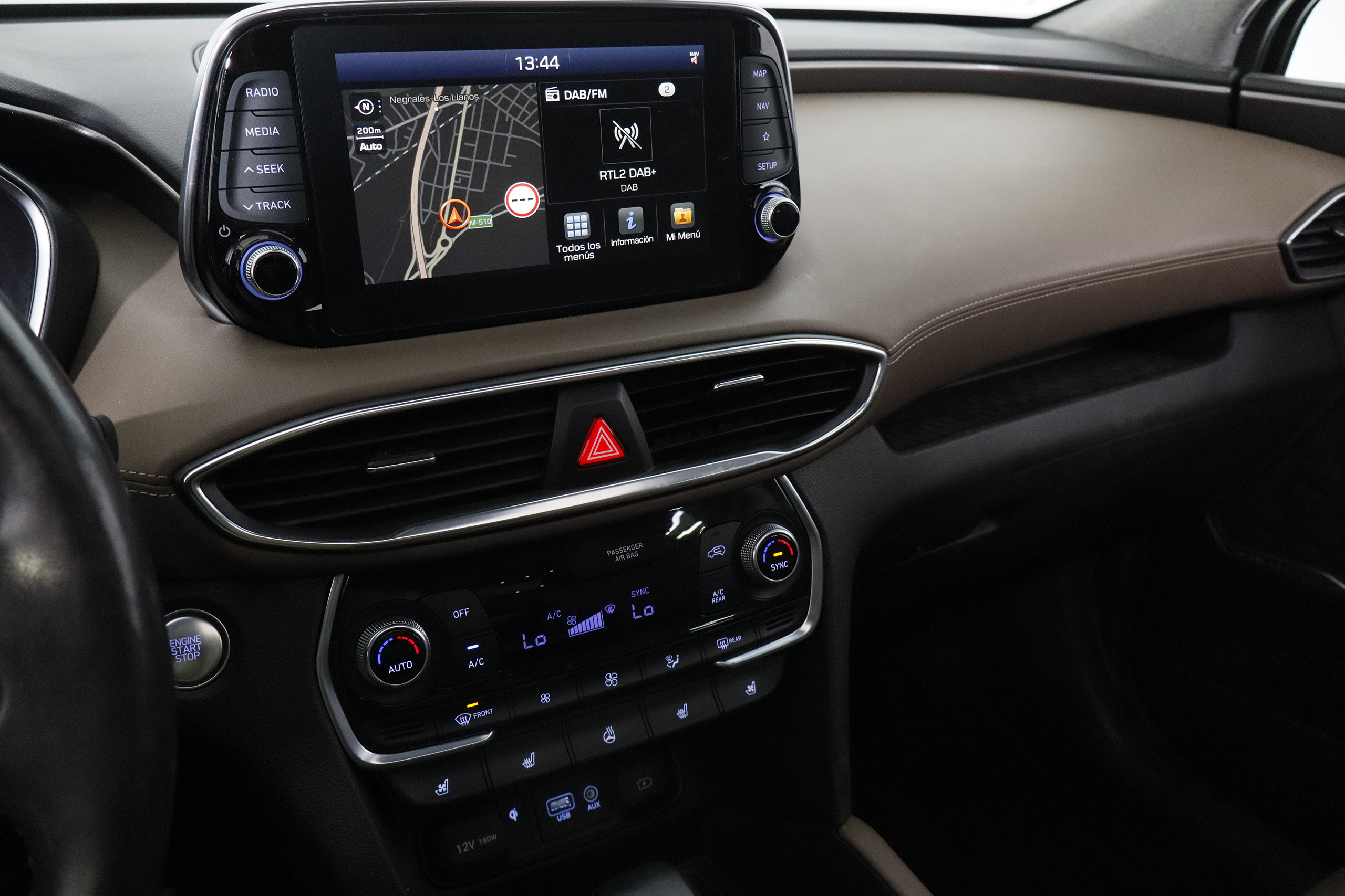 Hyundai Santa Fe 2.0 CRDI 185CV 4WD AUTO STYLE 7PLAZAS 5P # TECHO ELE PANORAMICO,NAVY,CUERO foto 20