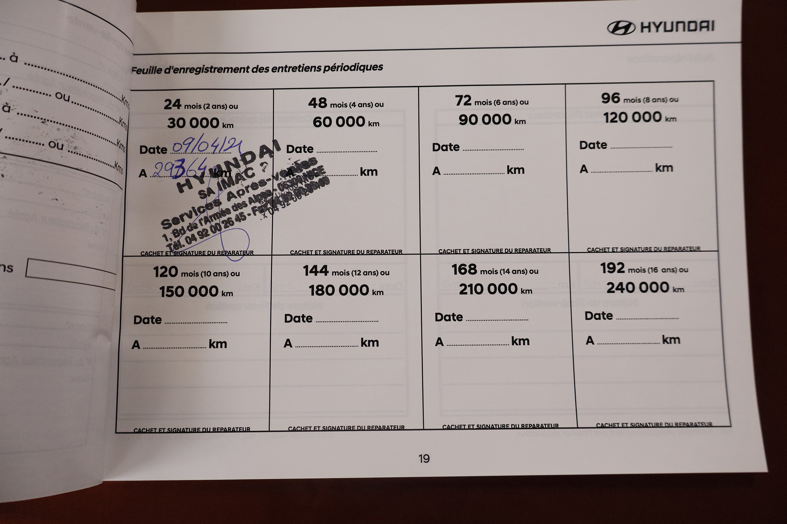 Hyundai Santa Fe 2.0 CRDI 185CV 4WD AUTO STYLE 7PLAZAS 5P # TECHO ELE PANORAMICO,NAVY,CUERO foto 30