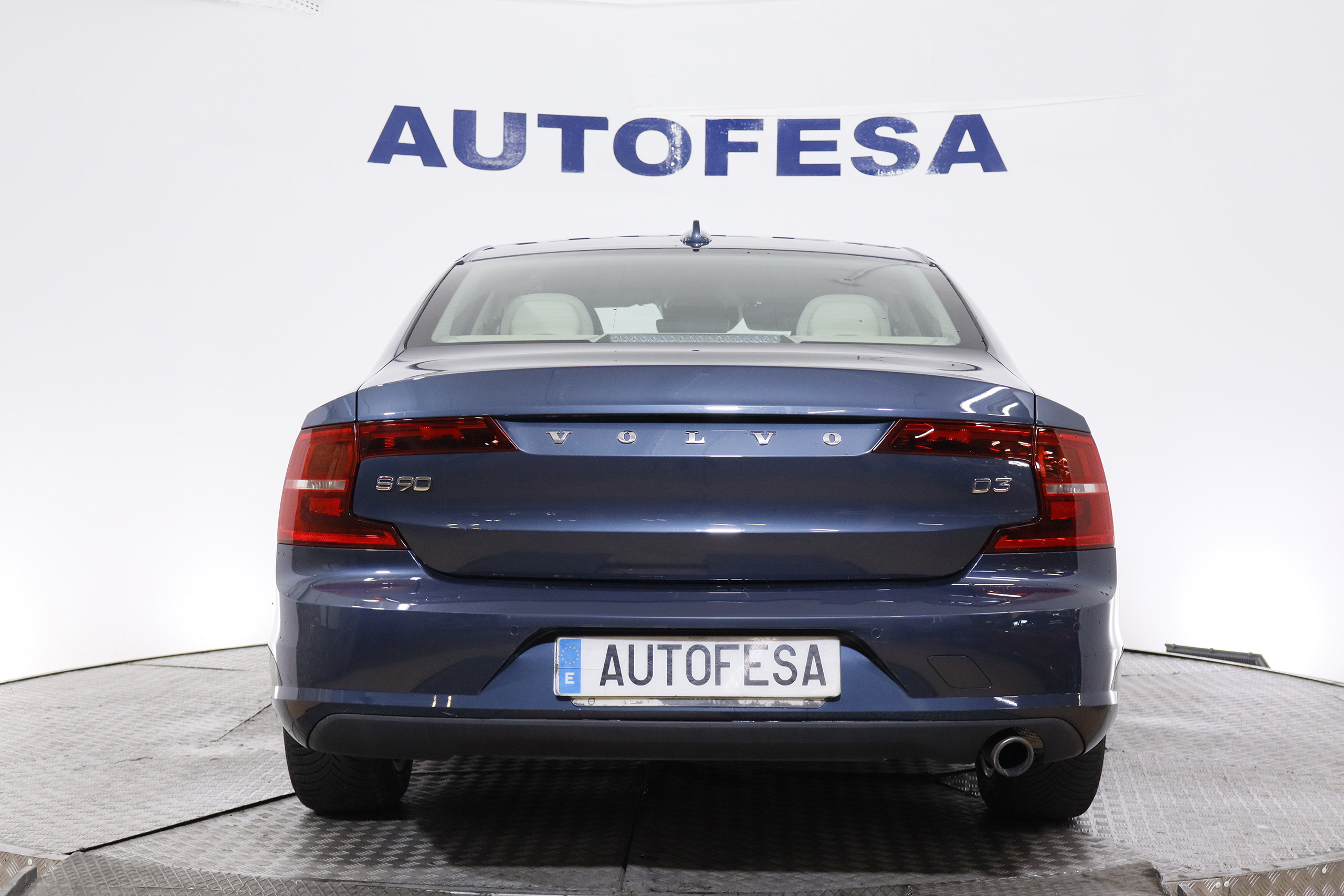 Volvo S90 D3 2.0 MOMENTUM 150CV AUTO 4P # NAVY, CUERO foto 7