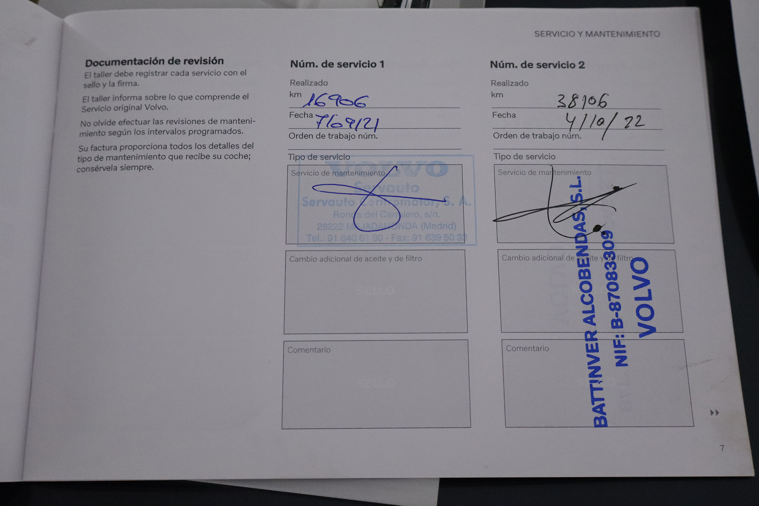 Volvo S90 D3 2.0 MOMENTUM 150CV AUTO 4P # NAVY, CUERO foto 25