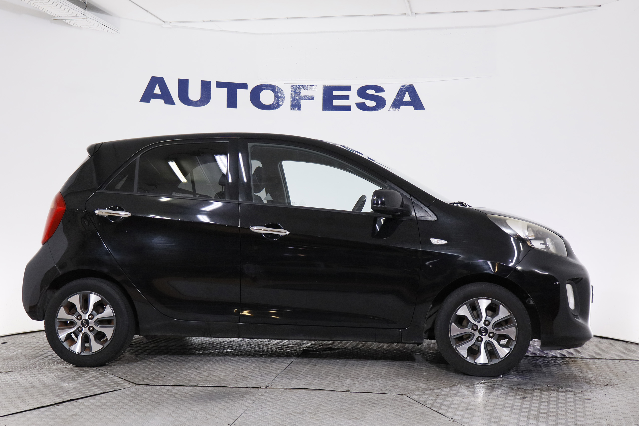 Kia Picanto 1.0 ECO DYNAMICS X TECH 66CV 5P foto 10