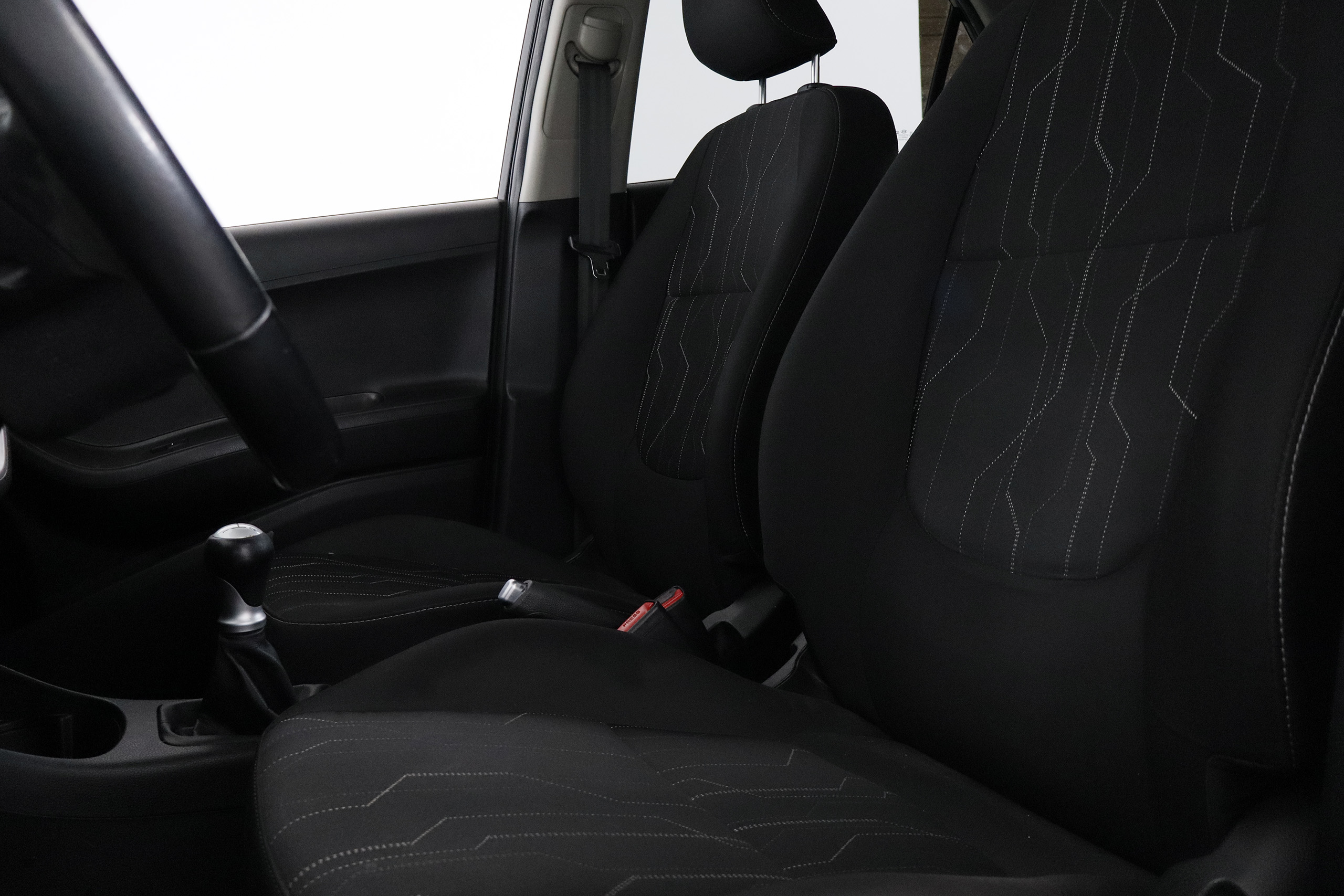 Kia Picanto 1.0 ECO DYNAMICS X TECH 66CV 5P foto 19