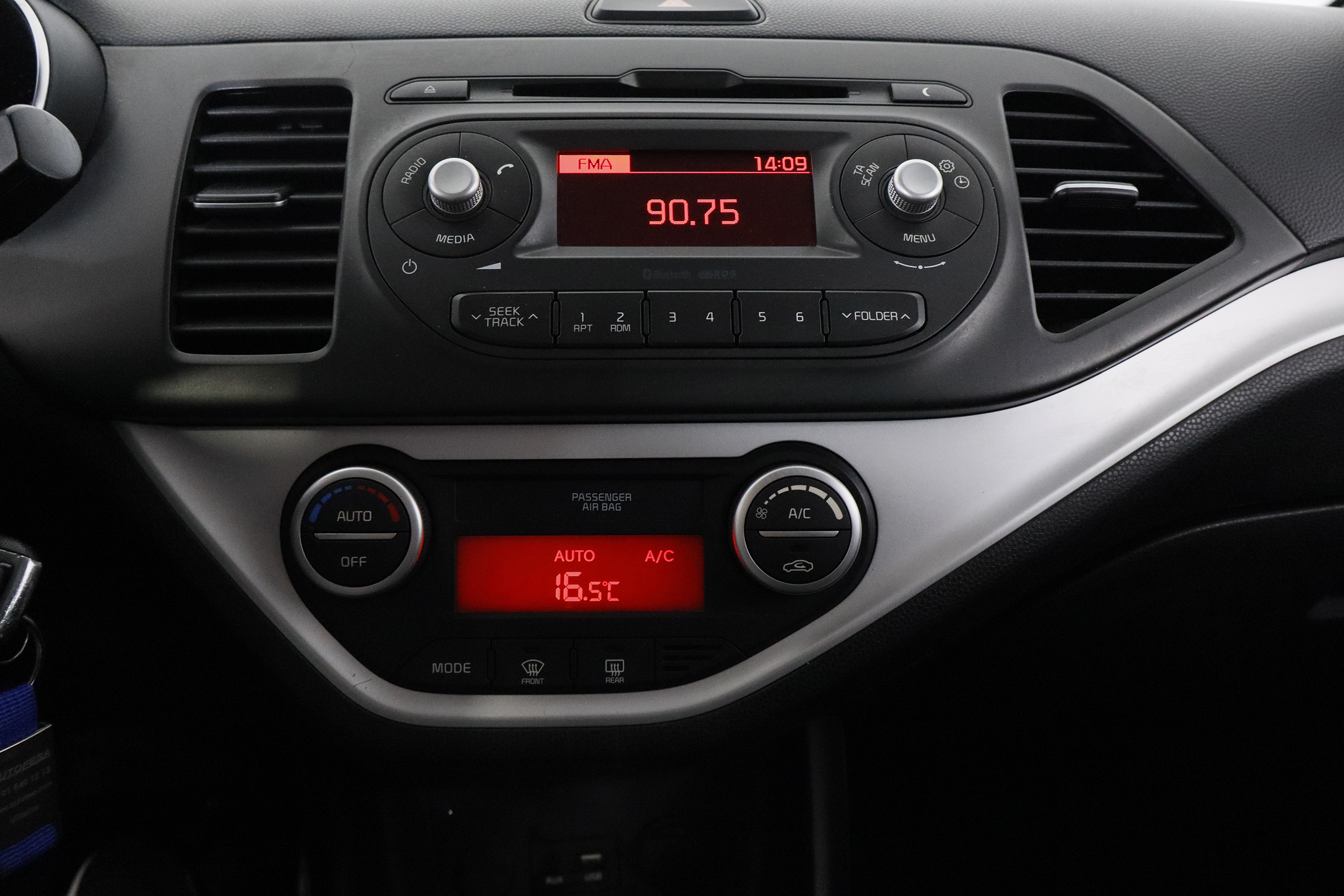 Kia Picanto 1.0 ECO DYNAMICS X TECH 66CV 5P foto 18