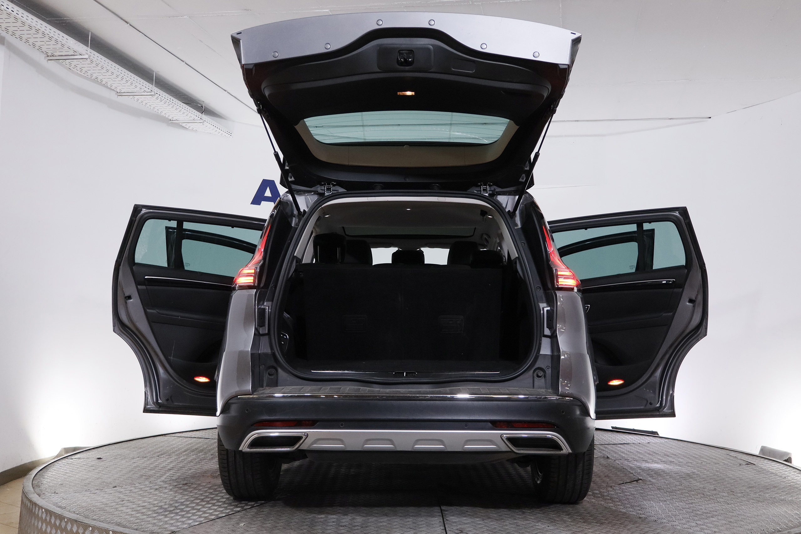 Renault Espace 2.0 BLUE DCI 160CV ZEN EDC AUTO 7PLAZAS 5P # IVA DEDUCIBLE, TECHO,NAVY foto 13