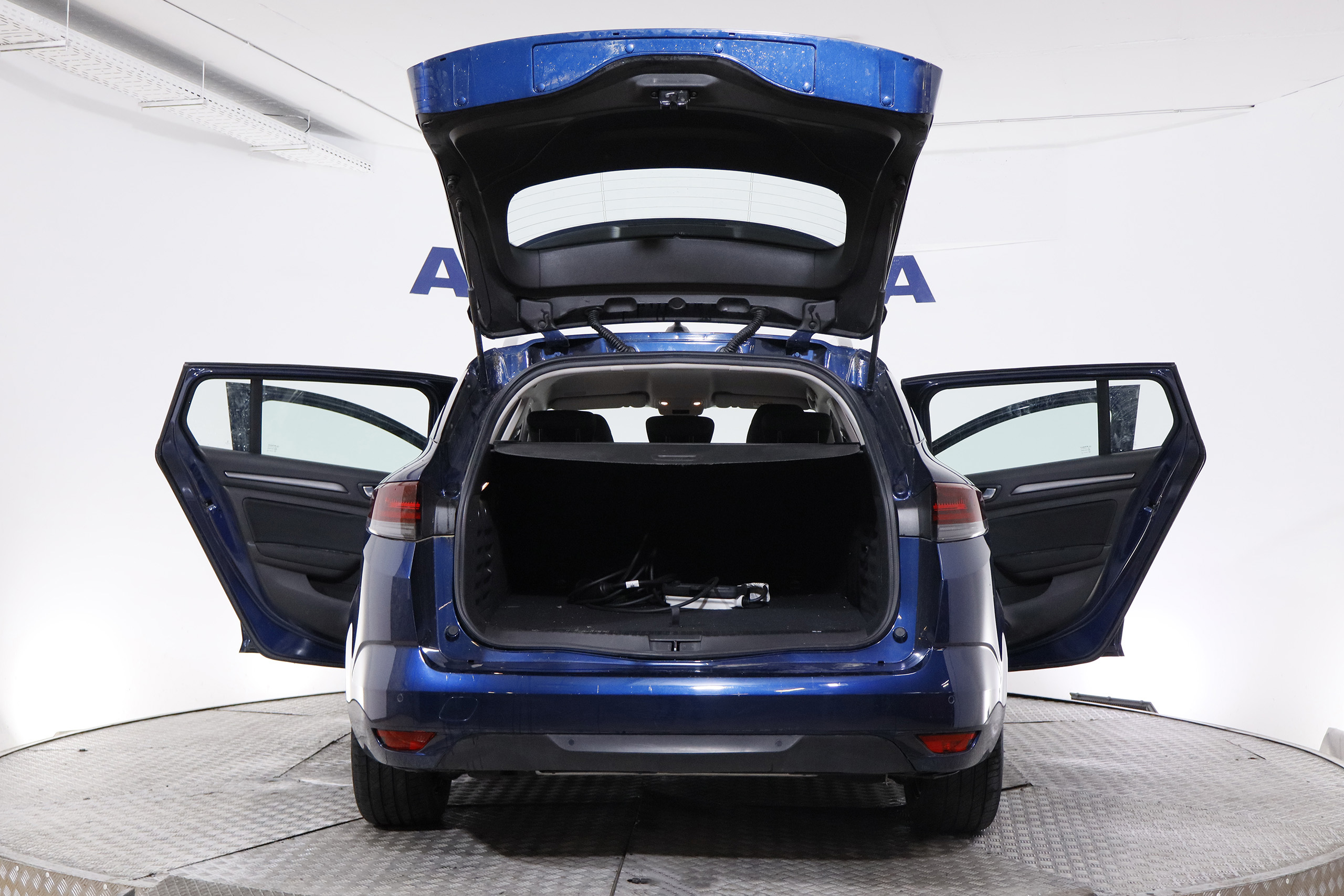 Renault Megane 1.6 SPORT TOURER E-TECH 160CV AUTO 5P # NAVY, PARKTRONIC. FAROS LED foto 13