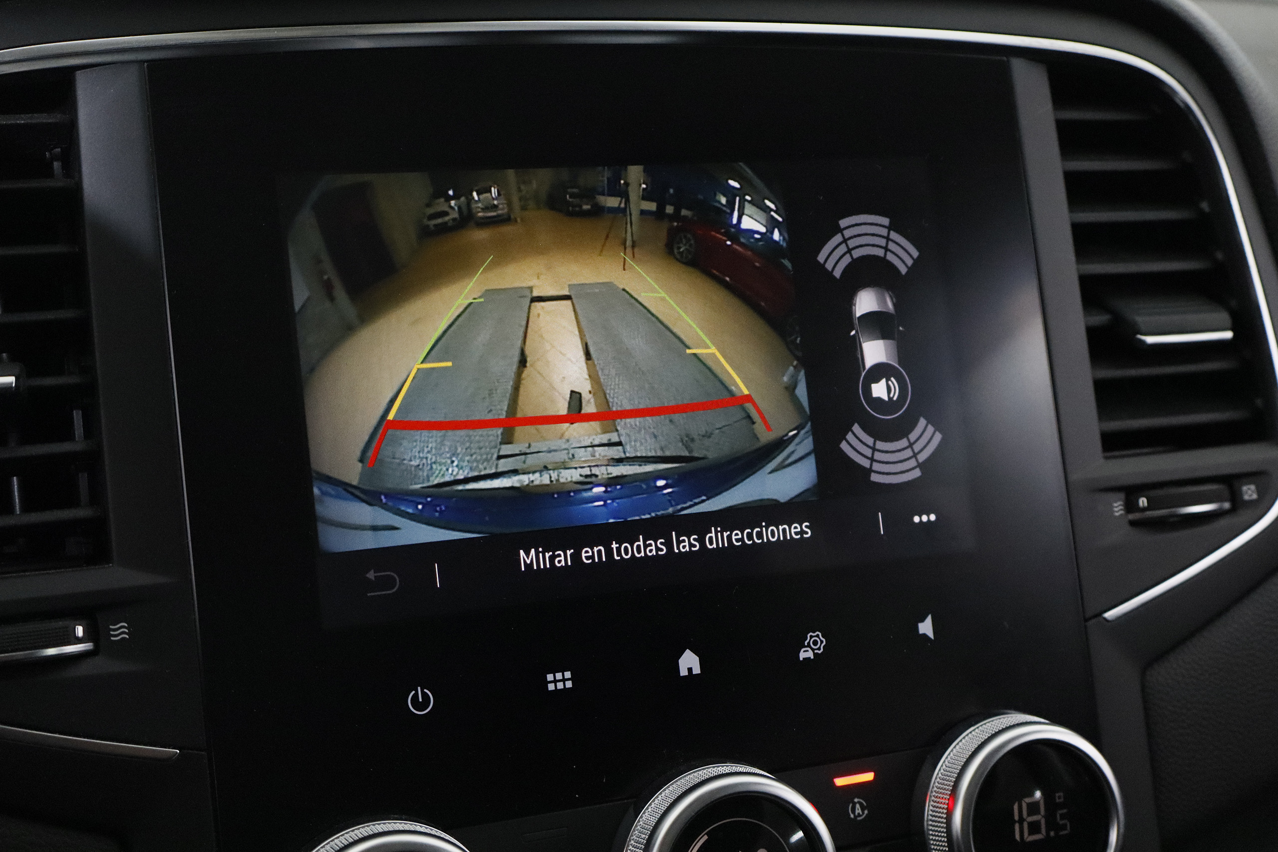 Renault Megane 1.6 SPORT TOURER E-TECH 160CV AUTO 5P # NAVY, PARKTRONIC. FAROS LED foto 20