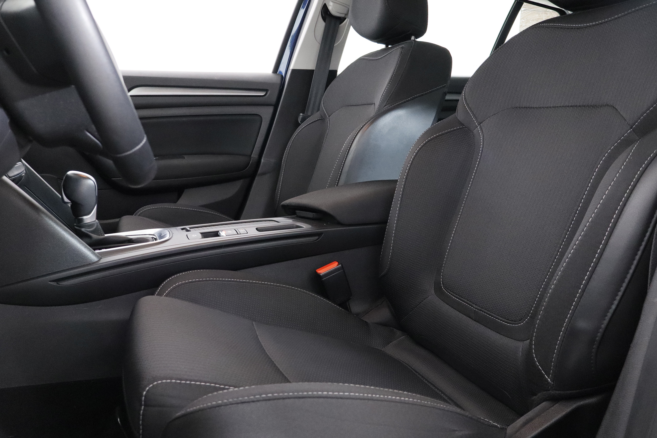 Renault Megane 1.6 SPORT TOURER E-TECH 160CV AUTO 5P # NAVY, PARKTRONIC. FAROS LED foto 21