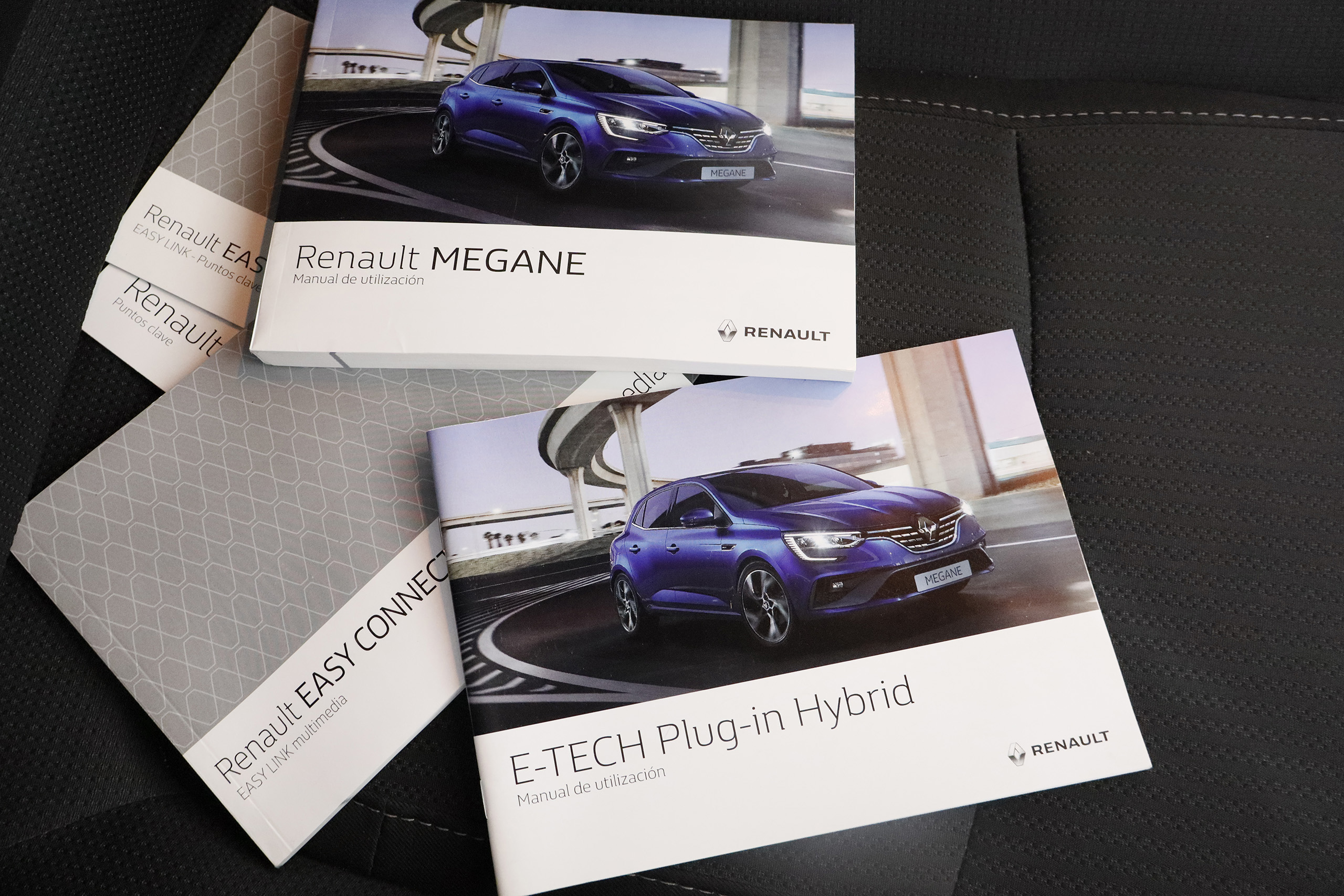 Renault Megane 1.6 SPORT TOURER E-TECH 160CV AUTO 5P # NAVY, PARKTRONIC. FAROS LED foto 24