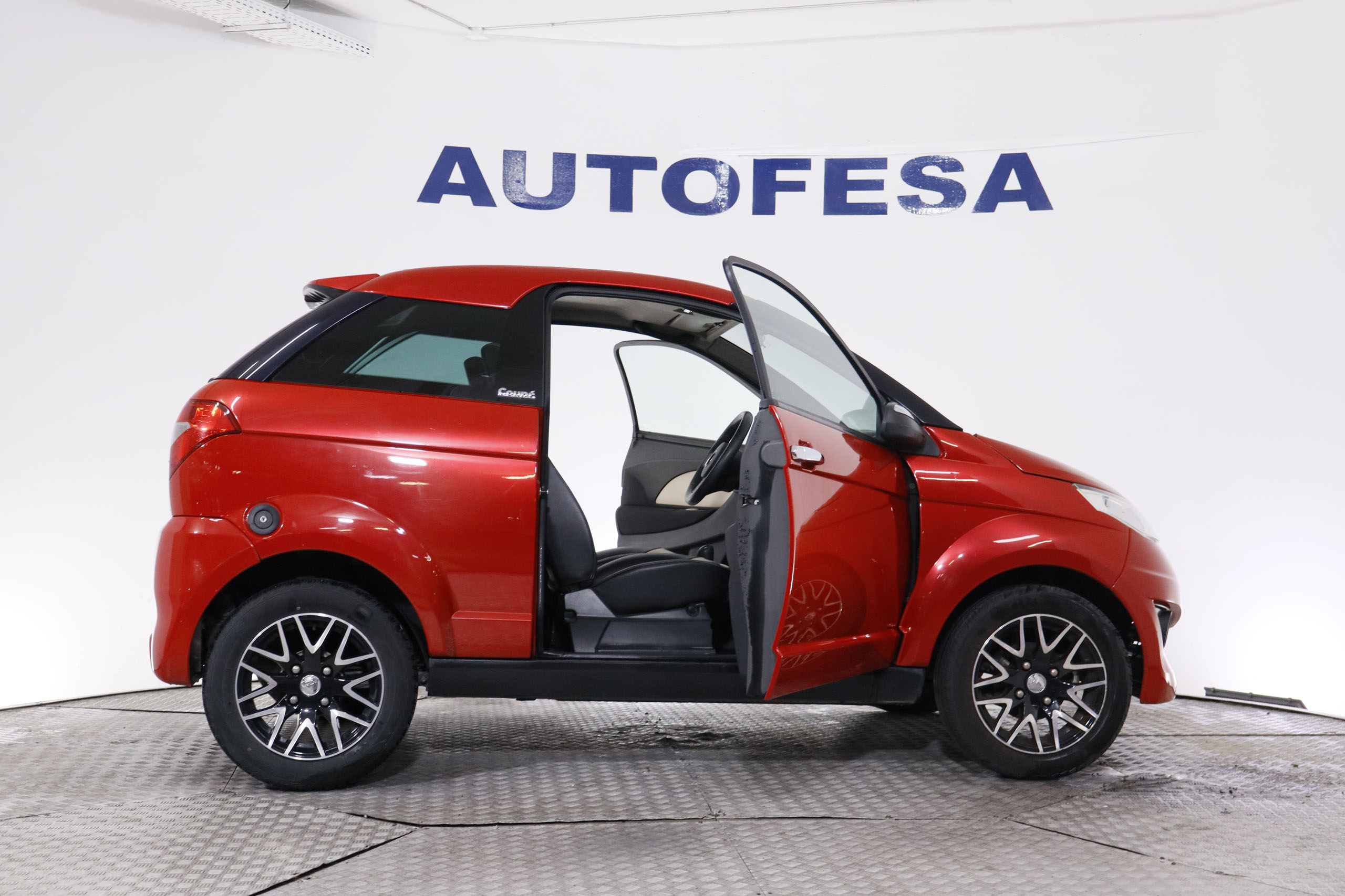 Aixam S8 COUPE S8 COUPE 9CV AUTO 3P # CUERO foto 13