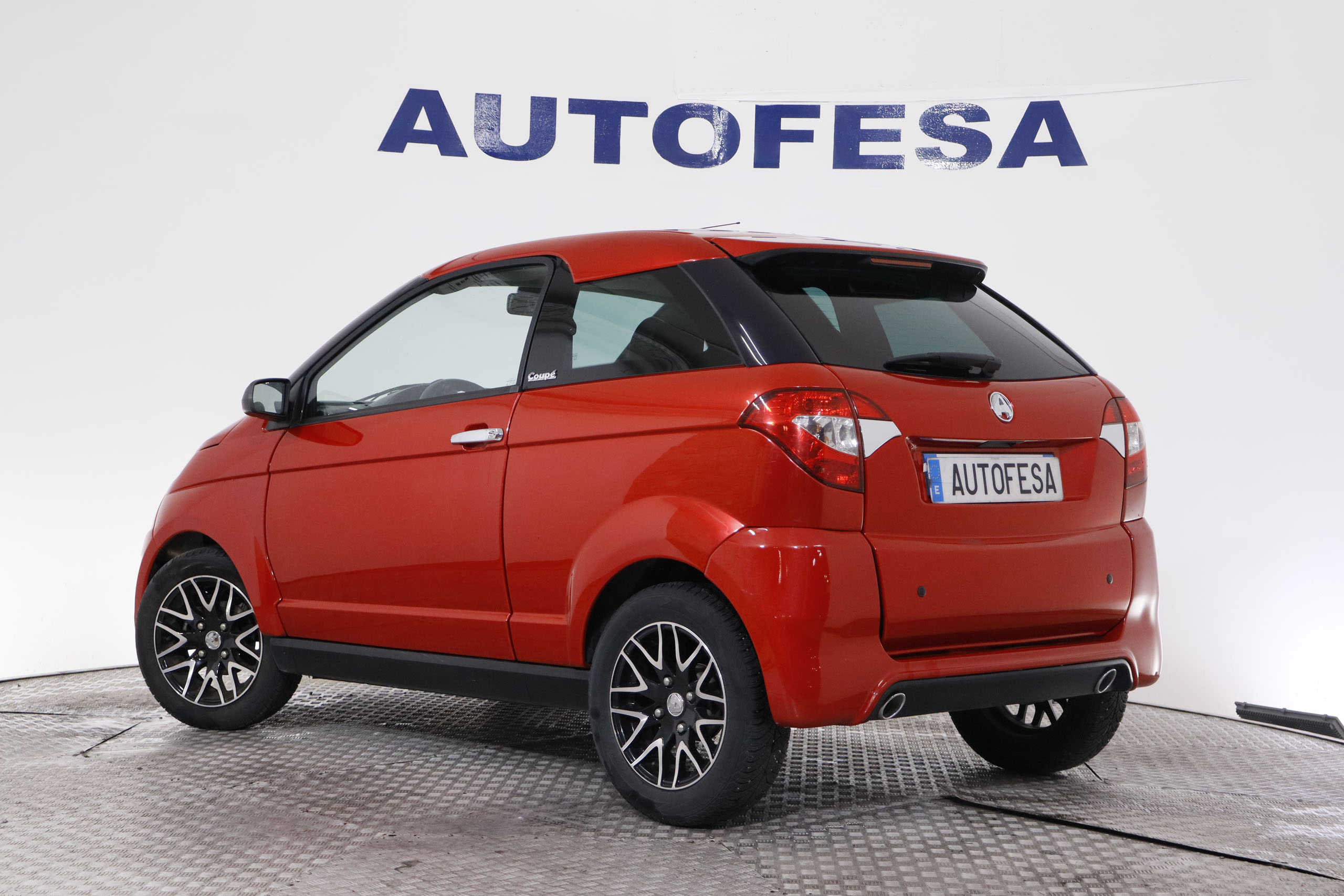 Aixam S8 COUPE S8 COUPE 9CV AUTO 3P # CUERO foto 9