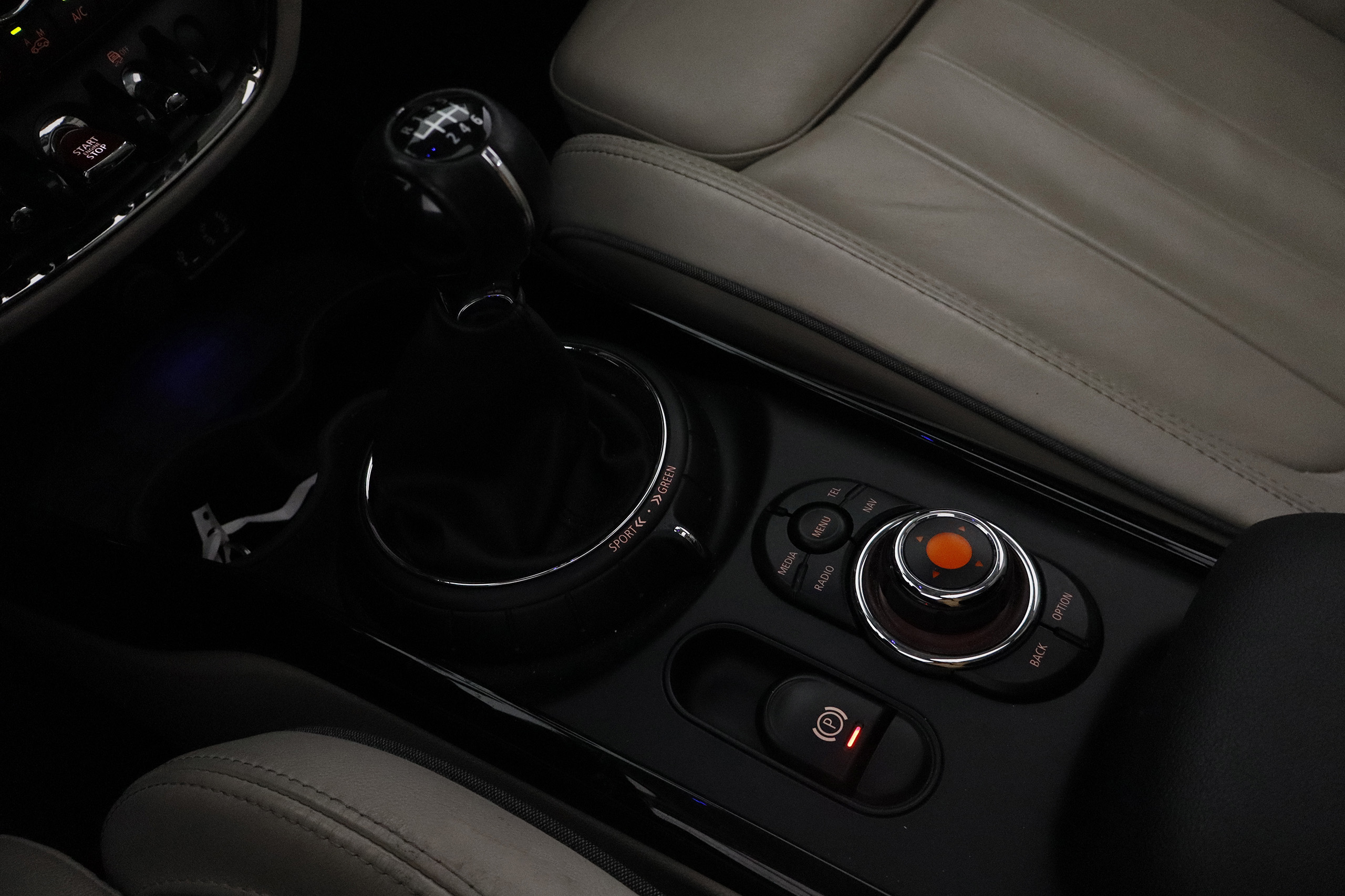 Mini Cooper SD Clubman 2.0 190CV CHILI 5P # TECHO ELE PANORAMICO, NAVY, CUERO foto 20