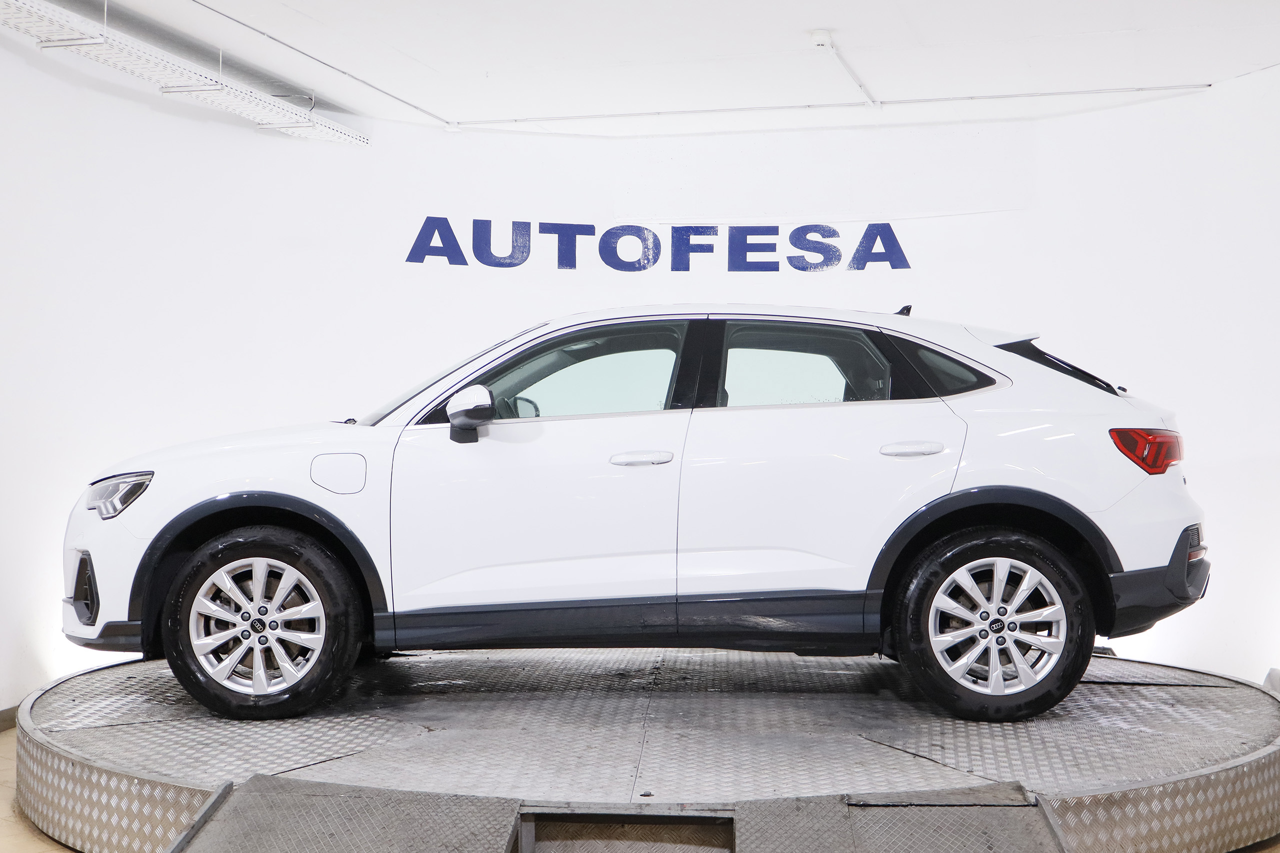 Audi Q3 SPORTBACK 45 TFSIE S-TRONIC ADVANCED 245CV AUTO 5P # GARANTIA FAB 08/2026, IVA DEDUCIBLE, NAVY foto 5