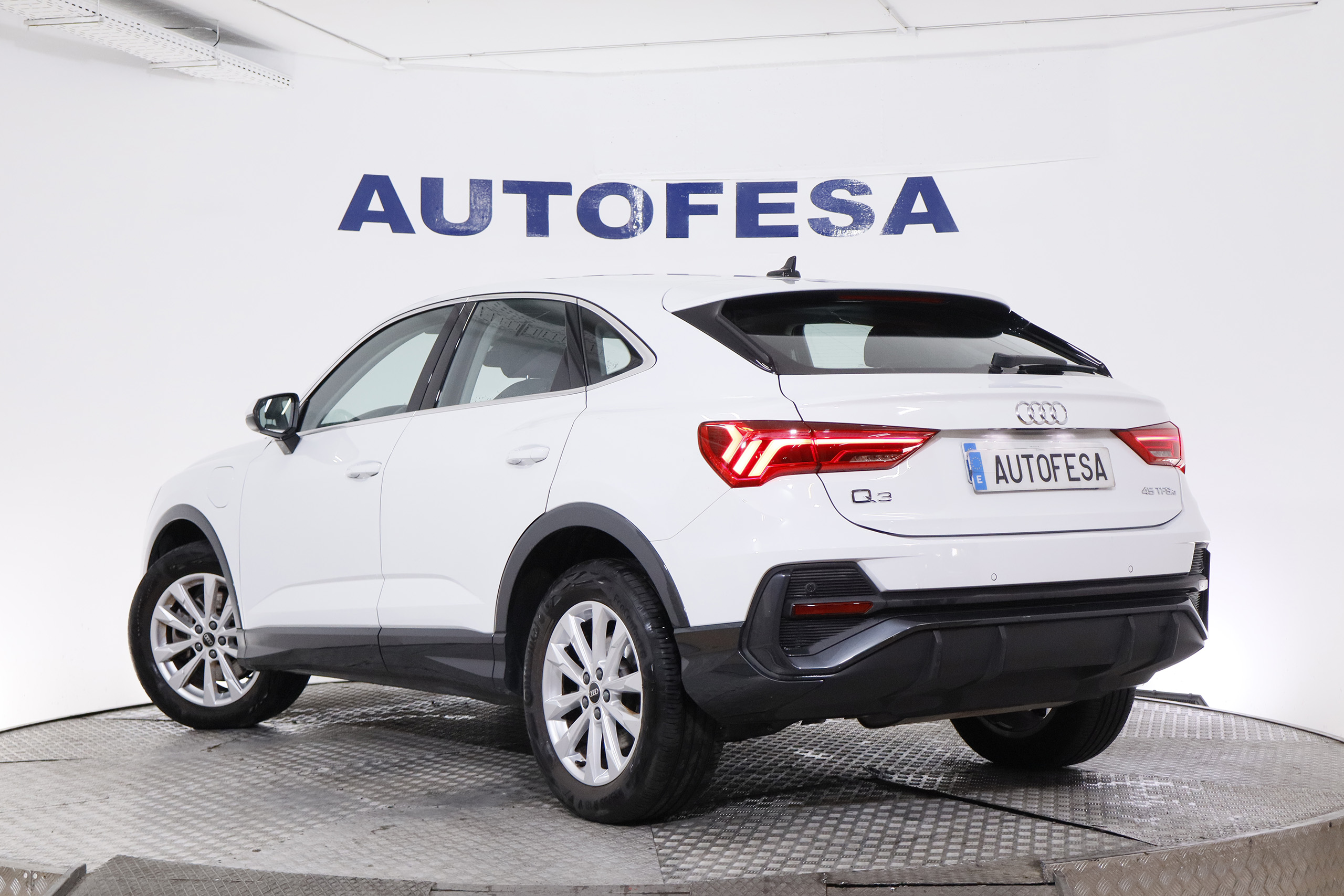 Audi Q3 SPORTBACK 45 TFSIE S-TRONIC ADVANCED 245CV AUTO 5P # GARANTIA FAB 08/2026, IVA DEDUCIBLE, NAVY foto 6