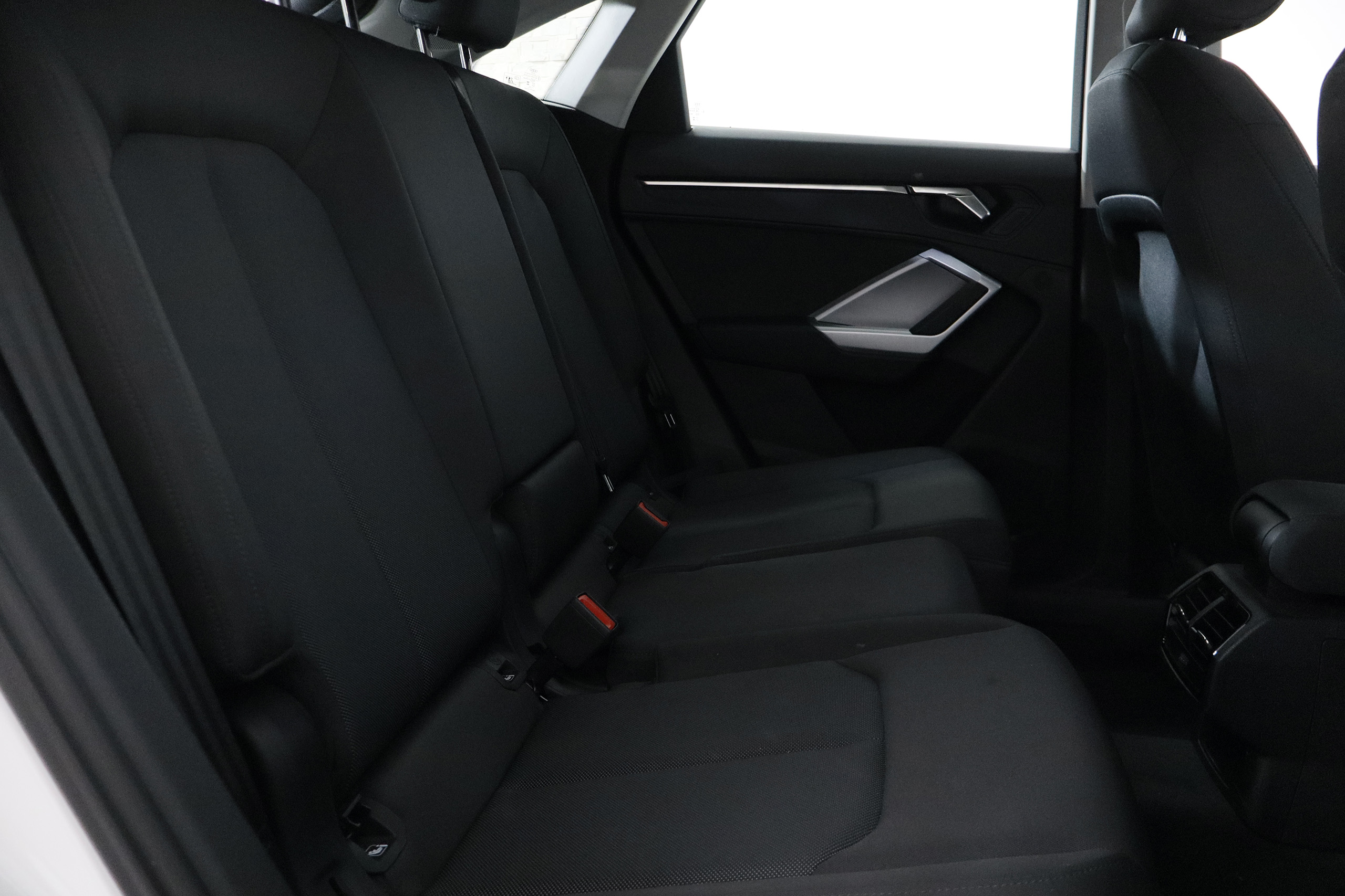 Audi Q3 SPORTBACK 45 TFSIE S-TRONIC ADVANCED 245CV AUTO 5P # GARANTIA FAB 08/2026, IVA DEDUCIBLE, NAVY foto 25