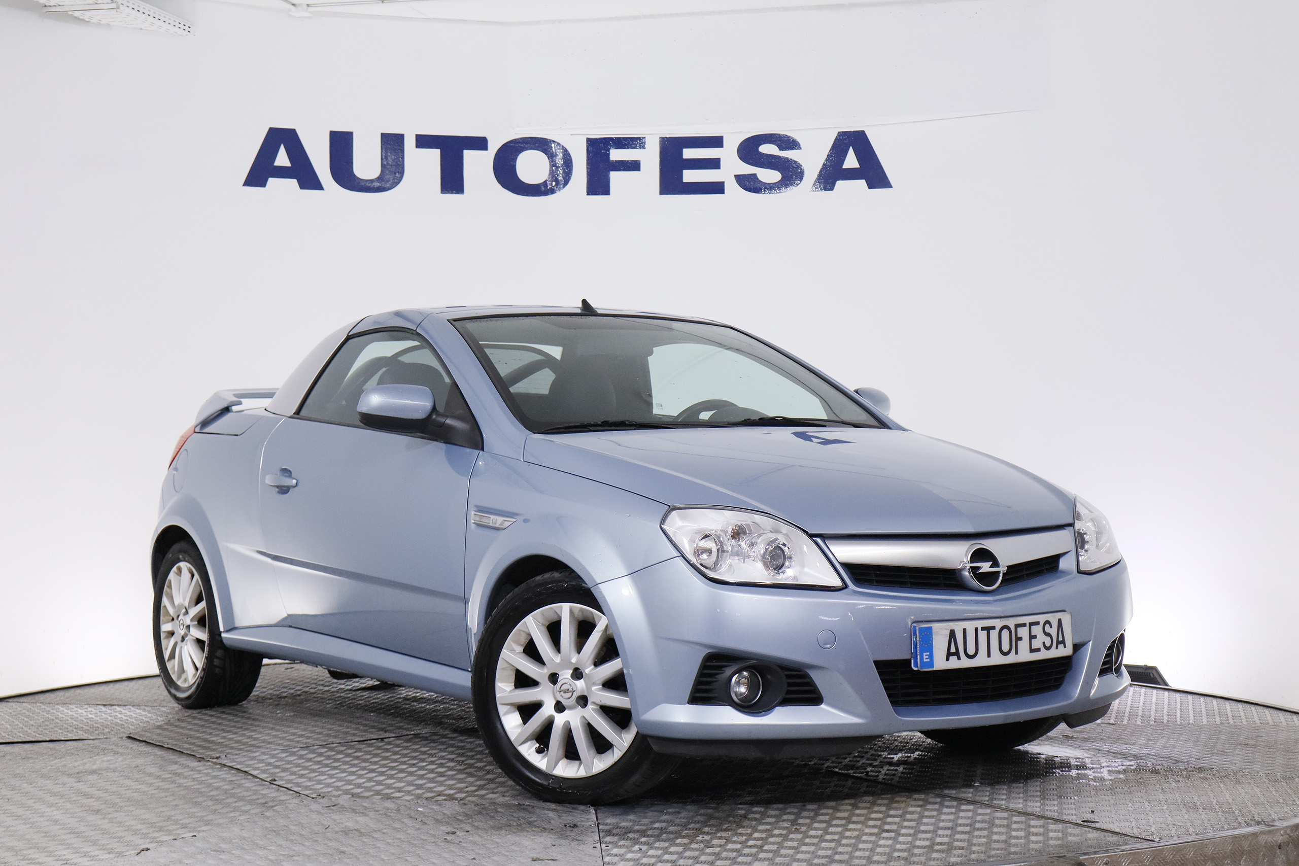 Opel Tigra CABRIO TWINTOP 1.8 16V 125CV SPORT 2P foto 5