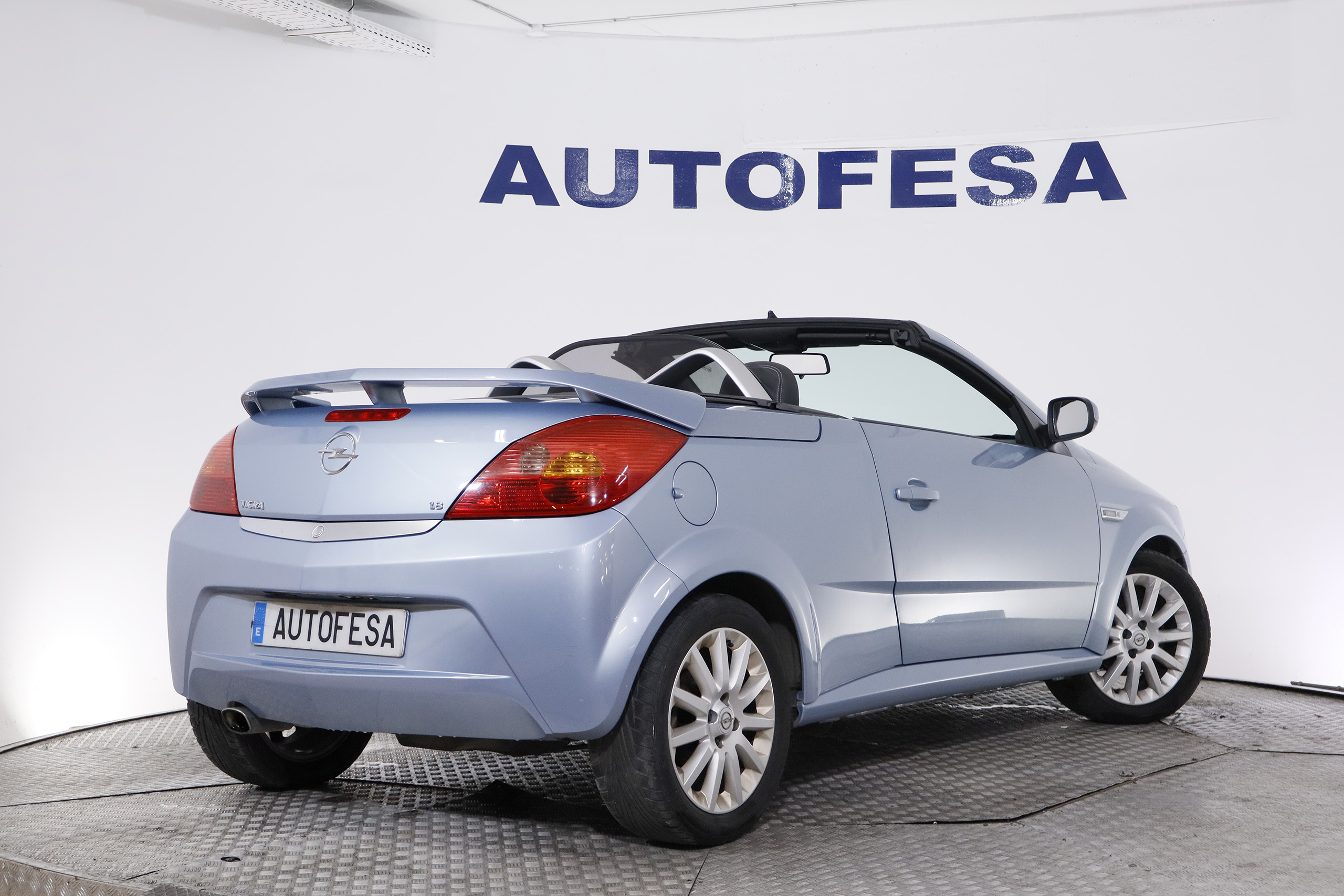 Opel Tigra CABRIO TWINTOP 1.8 16V 125CV SPORT 2P foto 14