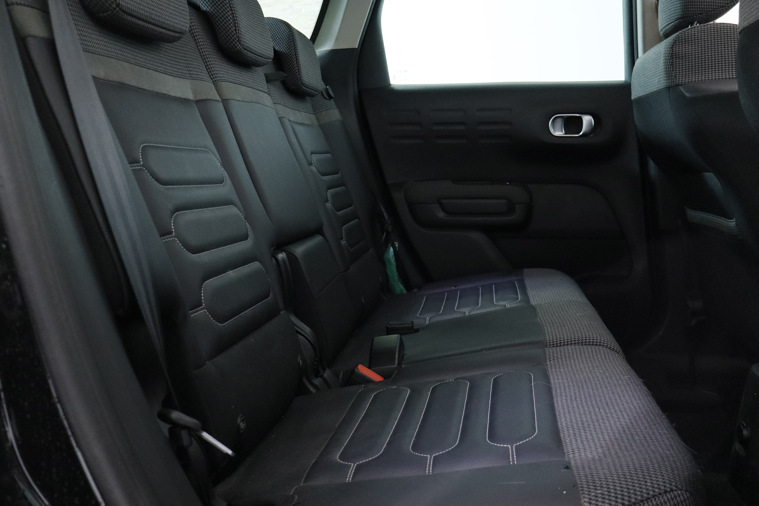 Citroen C3 Aircross 1.5HDI 100CV SHINE BUSINESS 5P # NAVY, PARKTRONIC foto 23