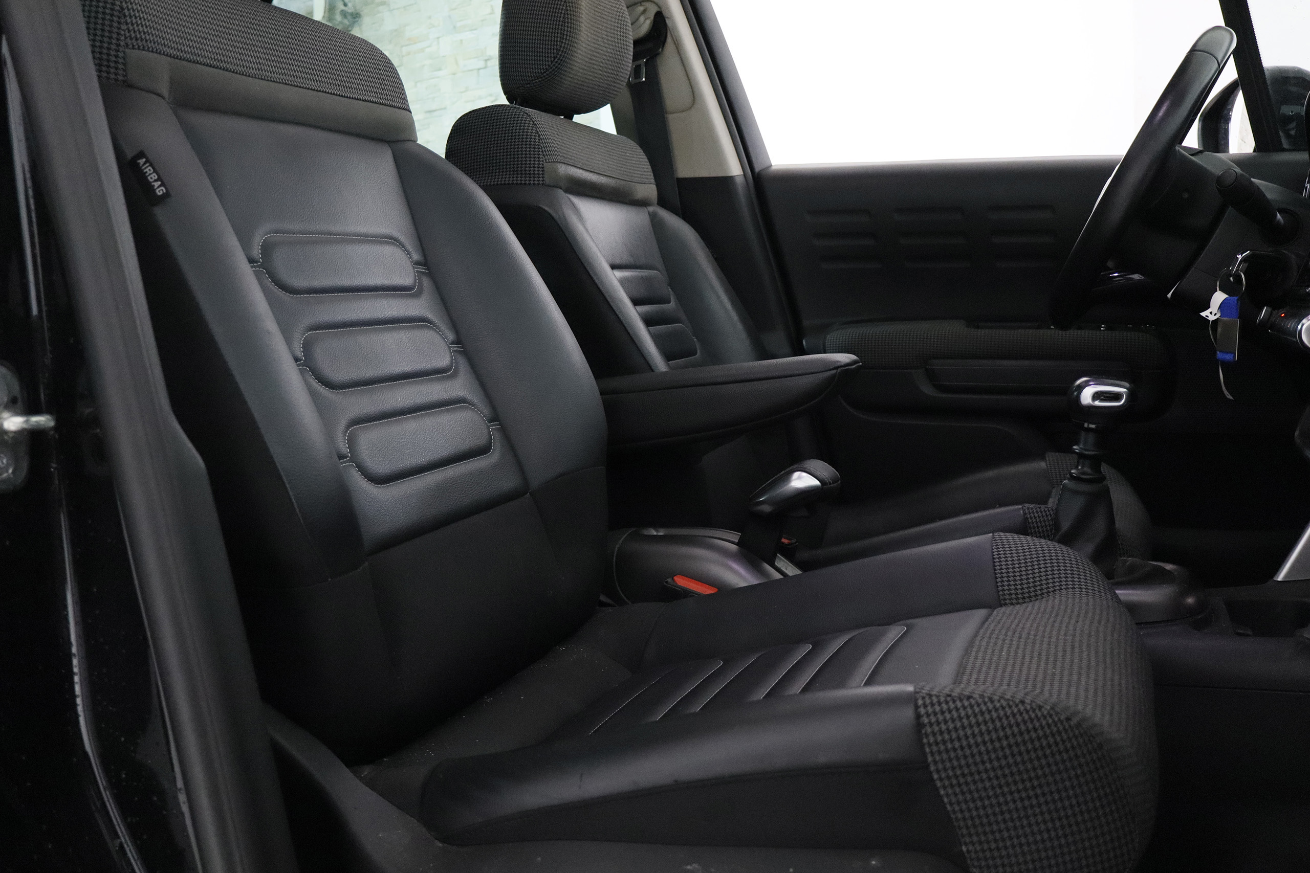 Citroen C3 Aircross 1.5HDI 100CV SHINE BUSINESS 5P # NAVY, PARKTRONIC foto 22