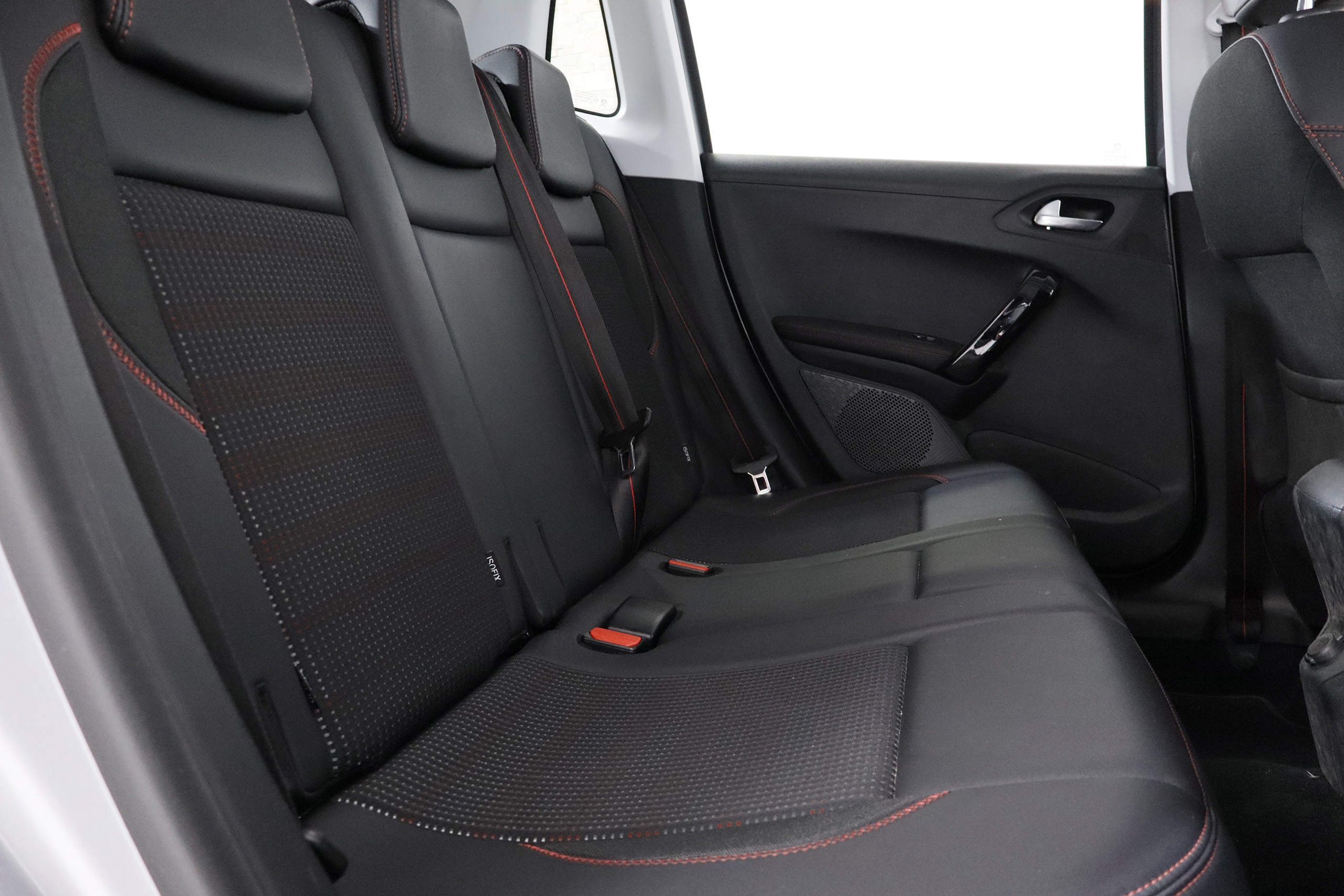 Peugeot 2008 1.2 130CV GT LINE 5P S/S # NAVY, PARKTRONIC, BLUETOOTH foto 24