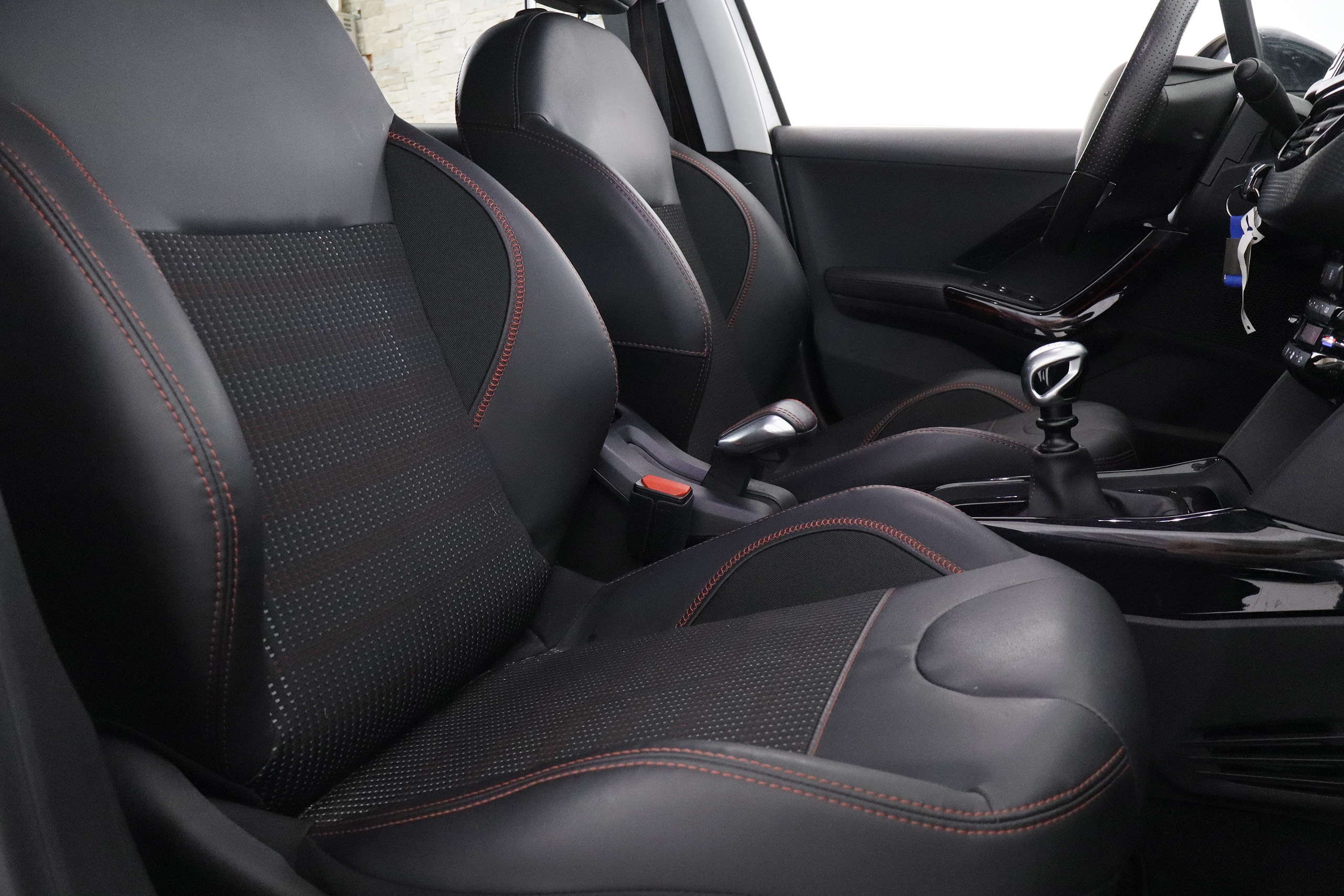 Peugeot 2008 1.2 130CV GT LINE 5P S/S # NAVY, PARKTRONIC, BLUETOOTH foto 23