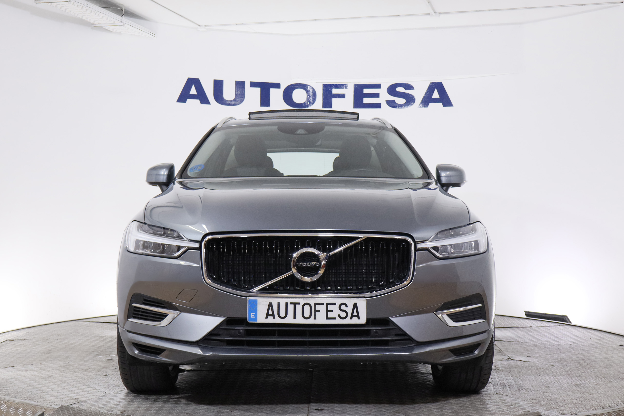 Volvo Xc 60 2.0 T8 HIBRIDO ENCHUFABLE 408CV BUSINESS PLUS AWD AUTO 5P # IVA DEDUCIBLE, TECHO ELE PANORAMICO, NAVY foto 2