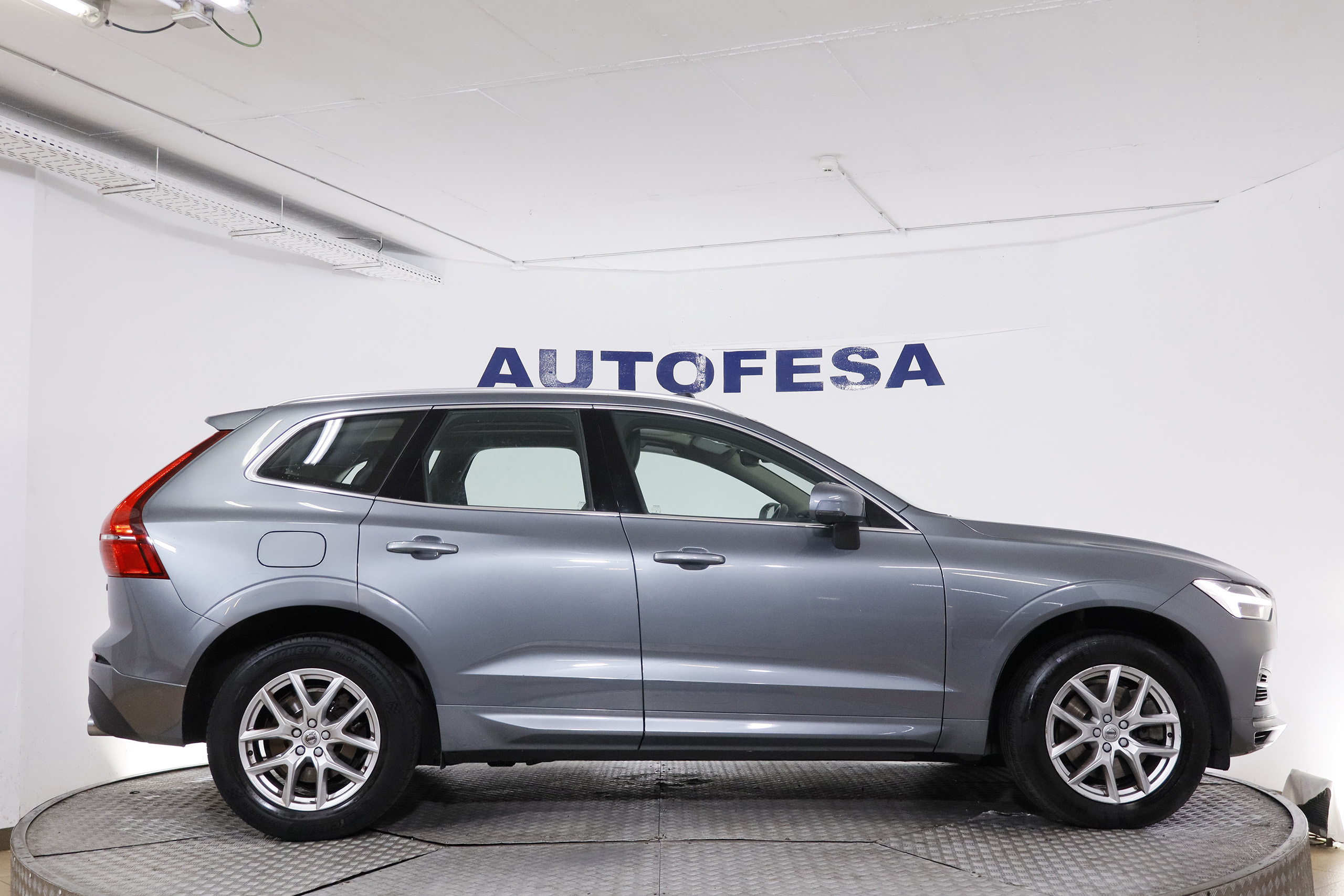 Volvo Xc 60 2.0 T8 HIBRIDO ENCHUFABLE 408CV BUSINESS PLUS AWD AUTO 5P # IVA DEDUCIBLE, TECHO ELE PANORAMICO, NAVY foto 10