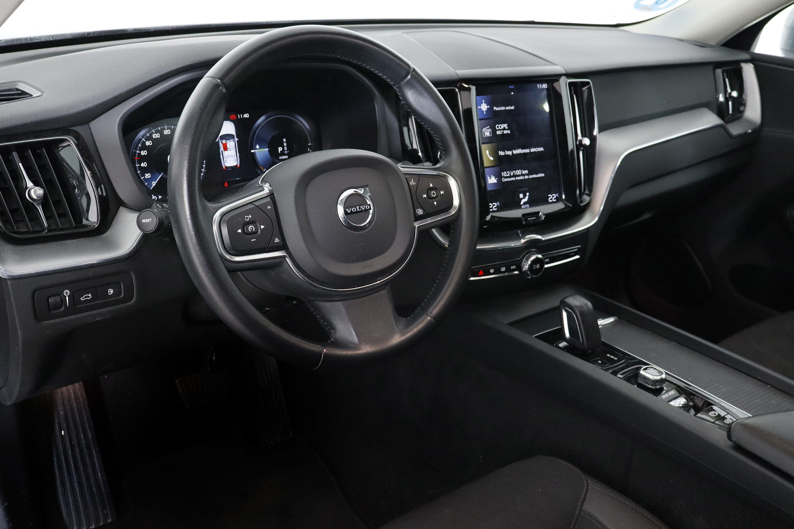 Volvo Xc 60 2.0 T8 HIBRIDO ENCHUFABLE 408CV BUSINESS PLUS AWD AUTO 5P # IVA DEDUCIBLE, TECHO ELE PANORAMICO, NAVY foto 15